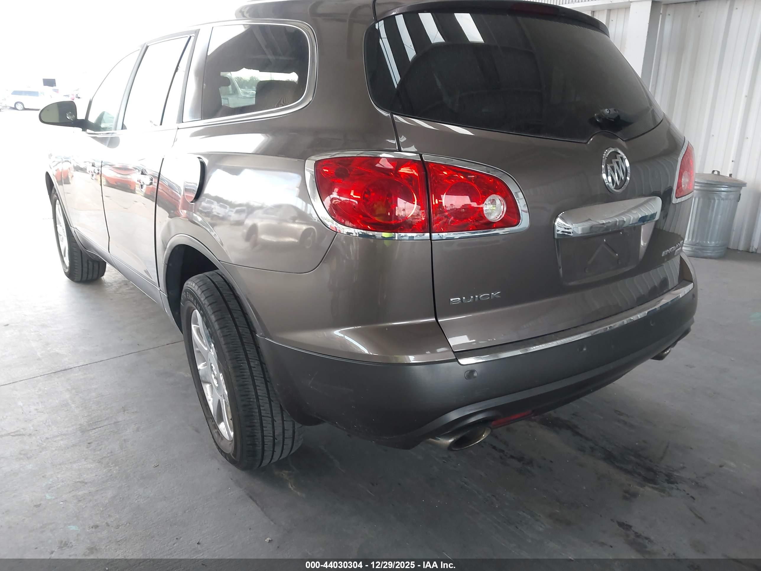 BUICK ENCLAVE image 3