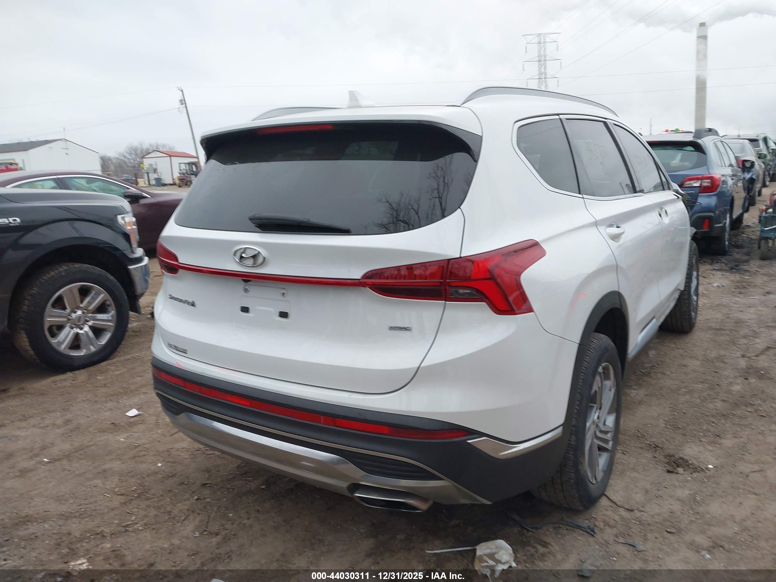 HYUNDAI SANTA image 4