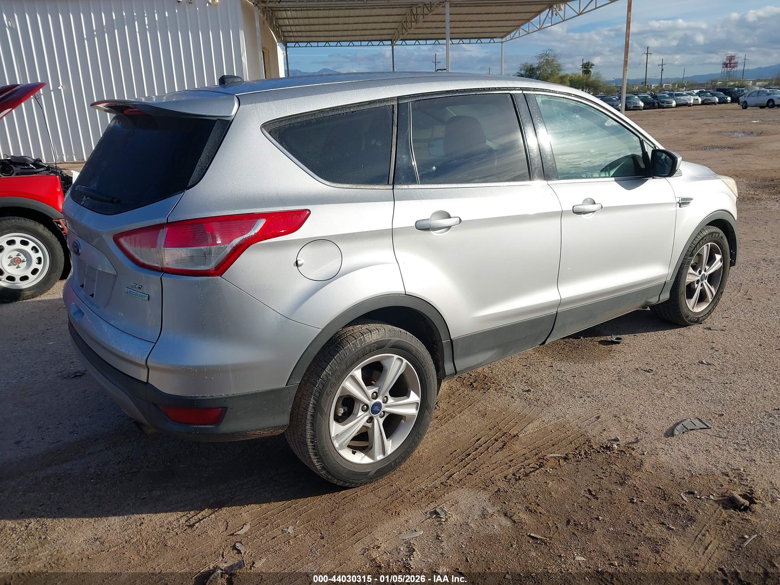 FORD ESCAPE image 4