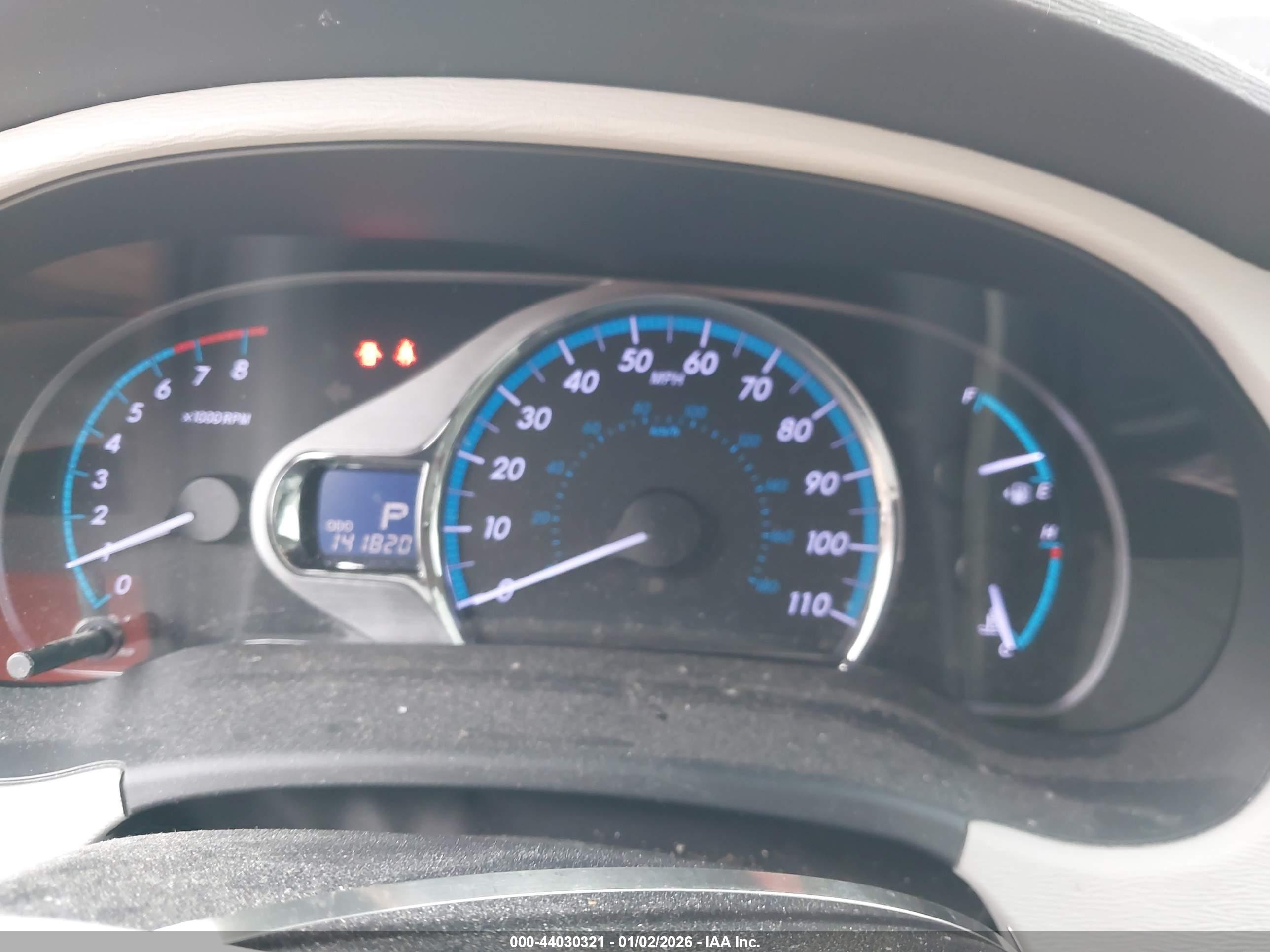 TOYOTA SIENNA image 7