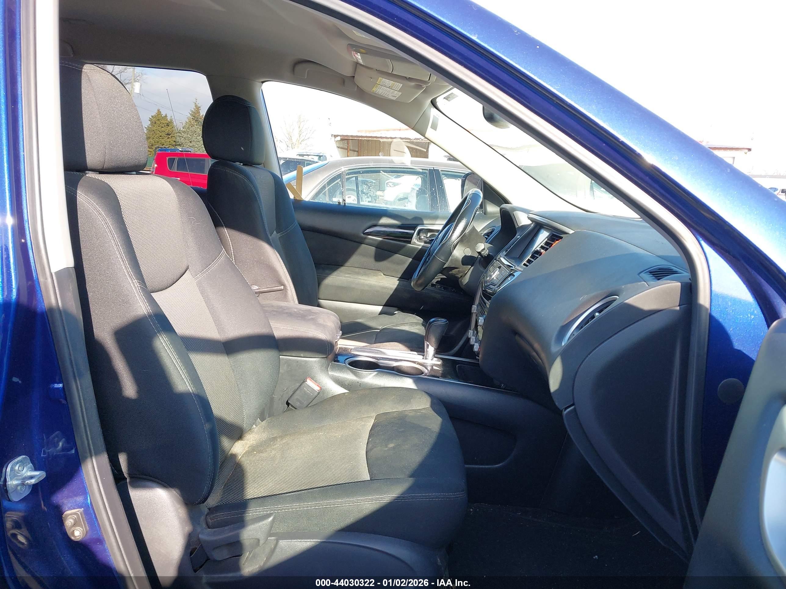 NISSAN PATHFINDER image 5