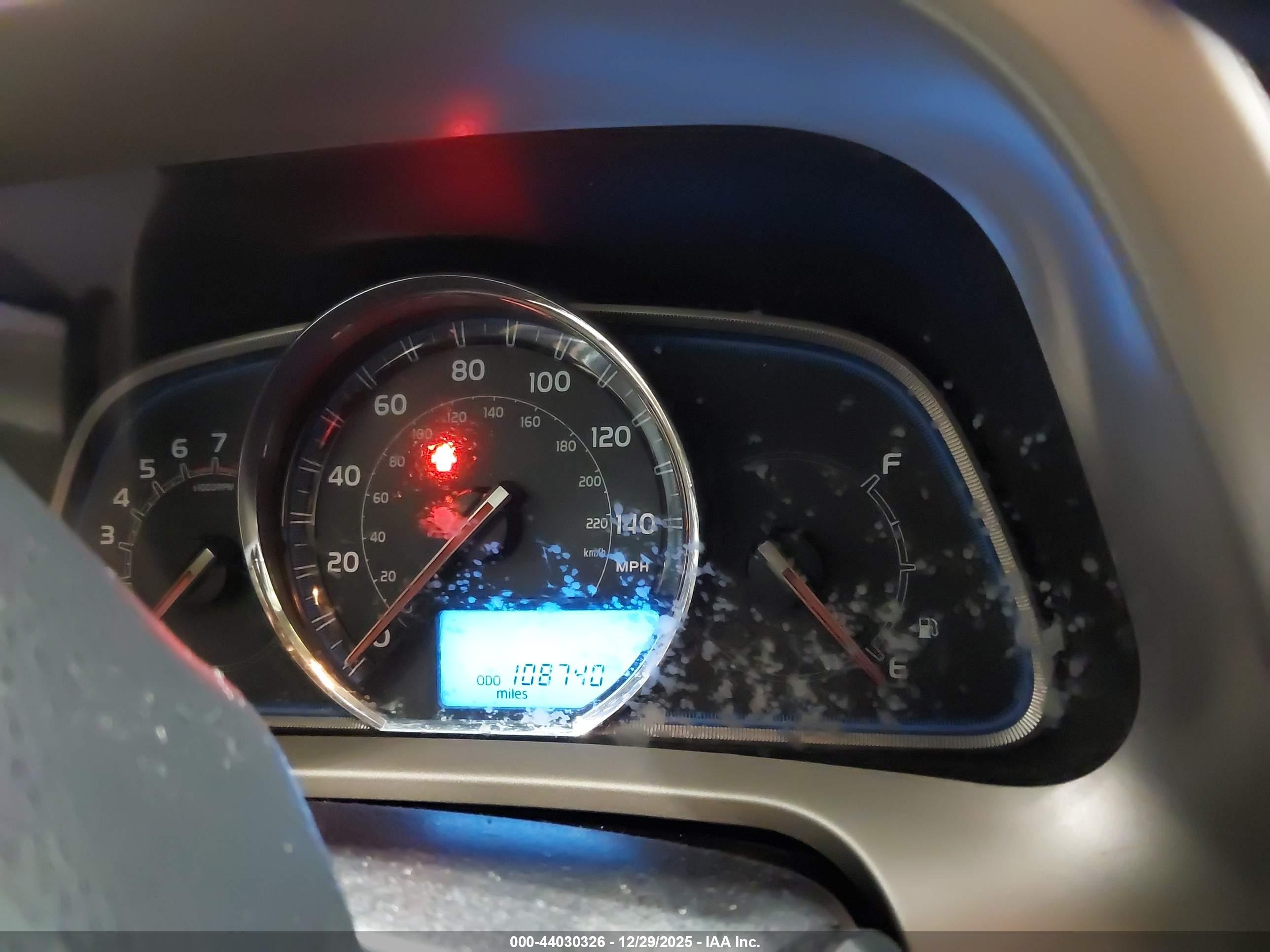 TOYOTA RAV4 image 7