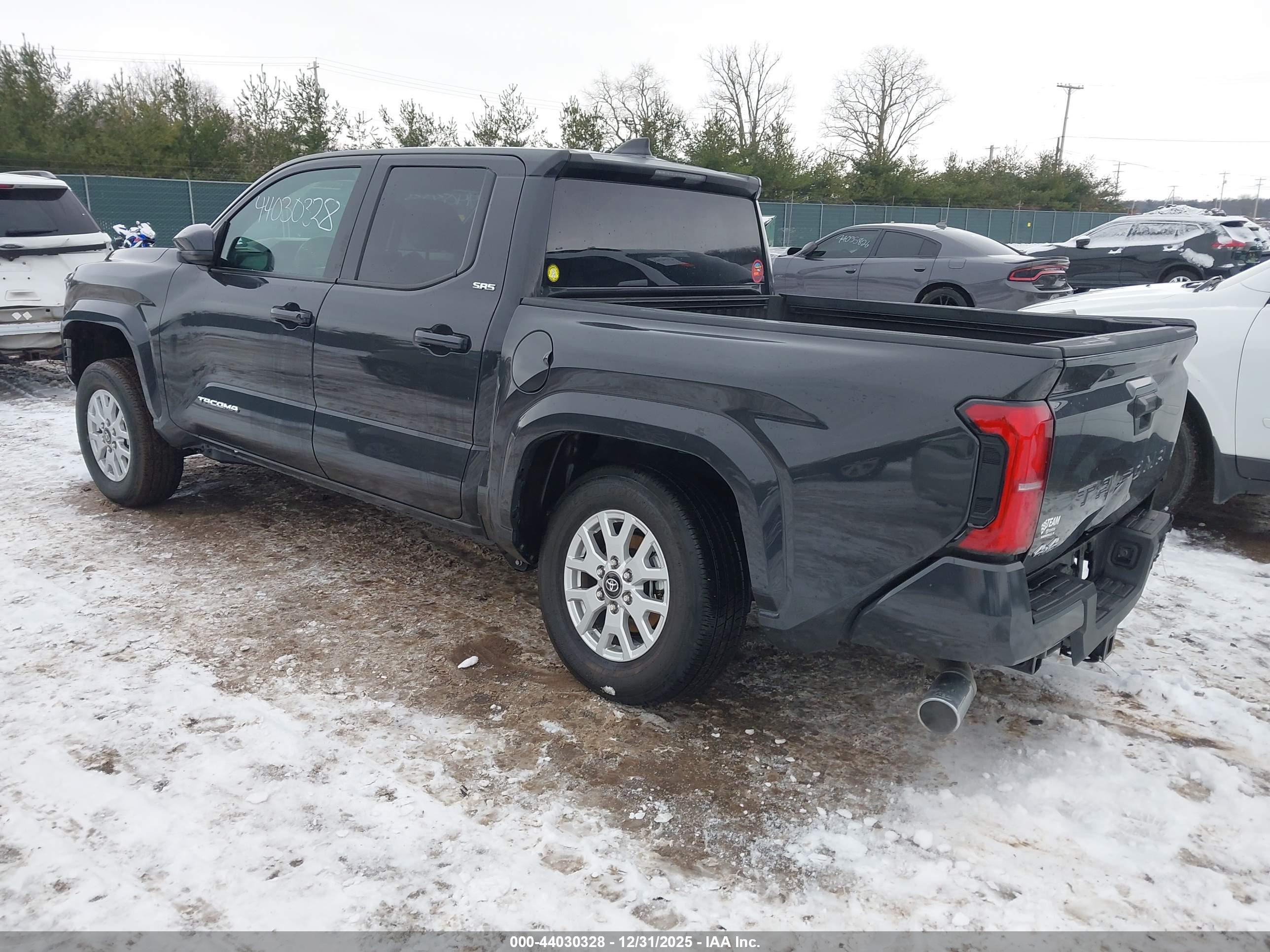 TOYOTA TACOMA image 3