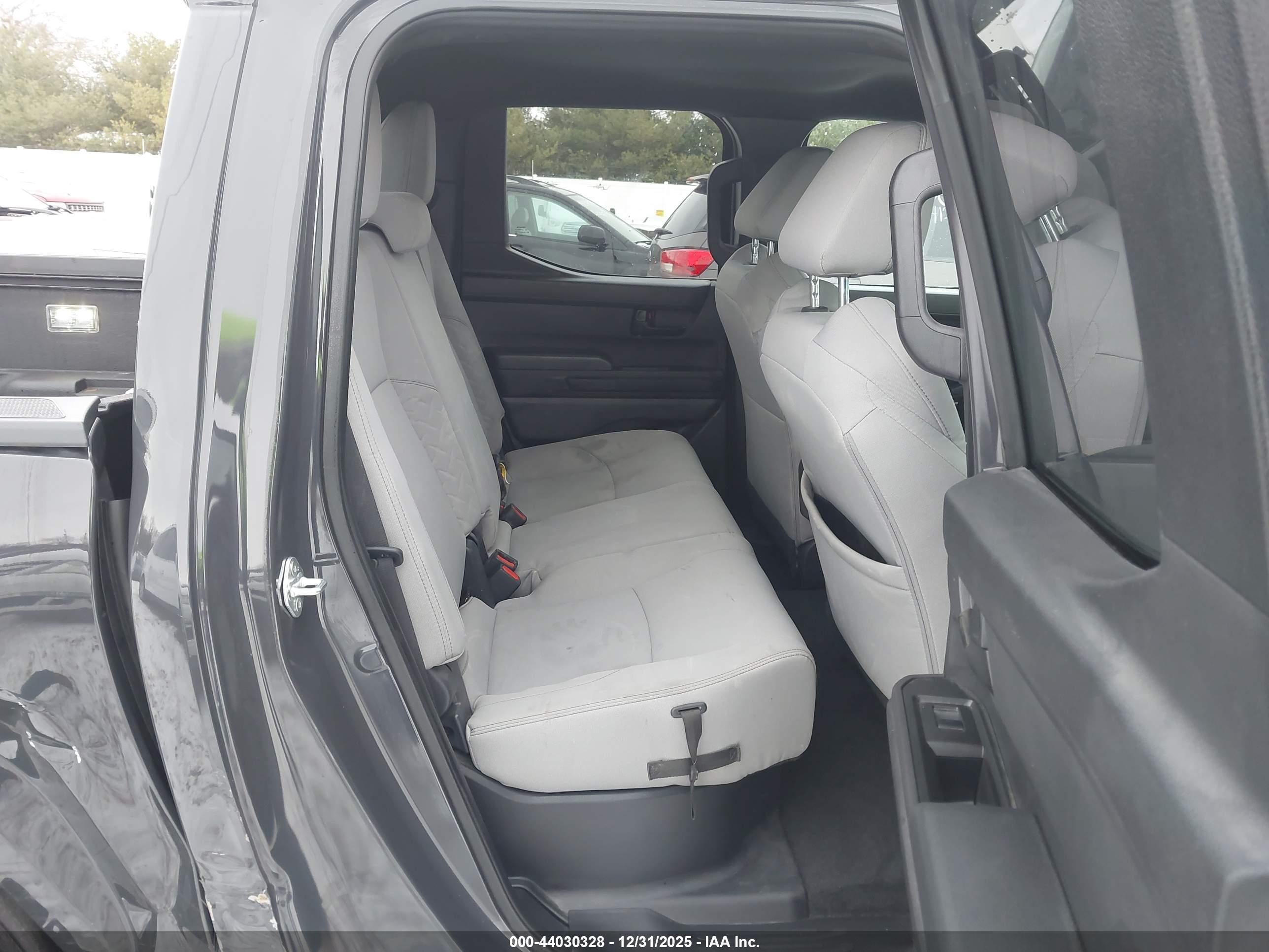 TOYOTA TACOMA image 8