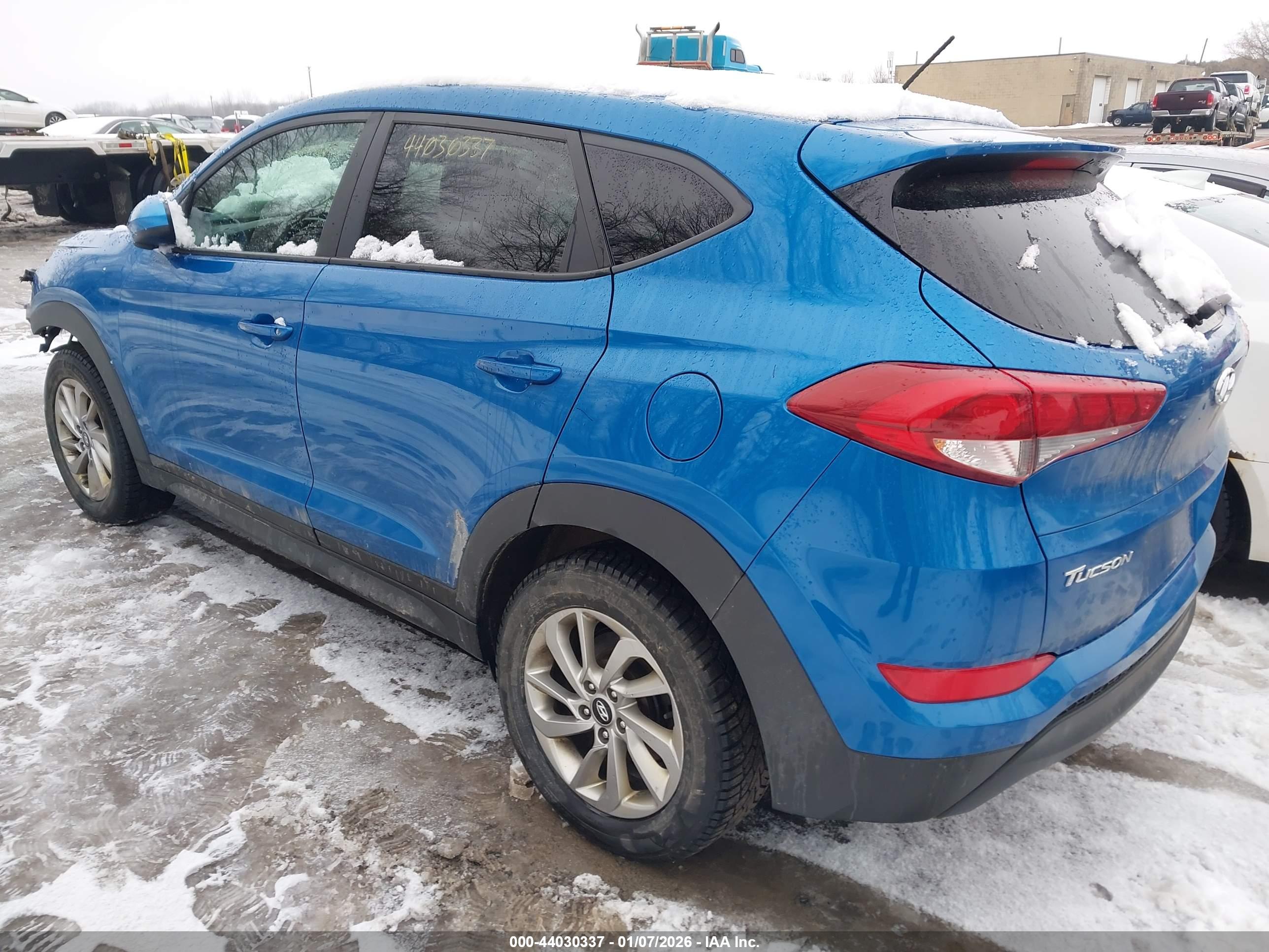 HYUNDAI TUCSON image 3
