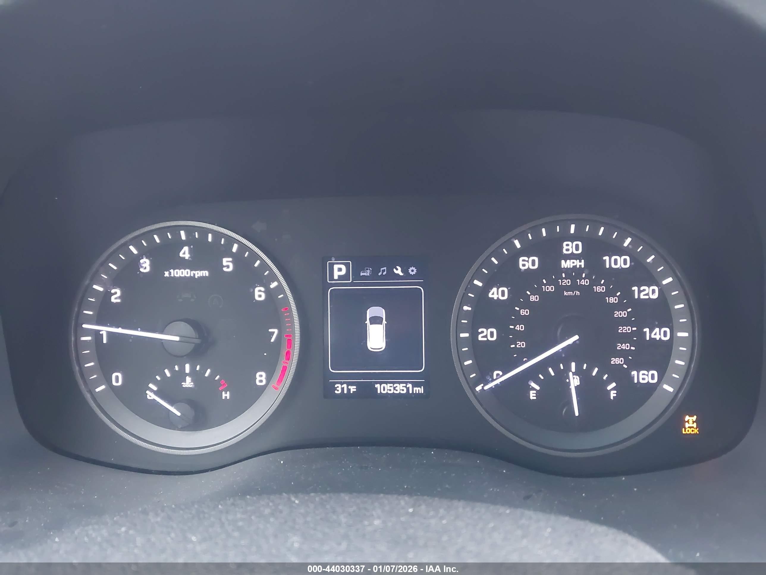 HYUNDAI TUCSON image 7