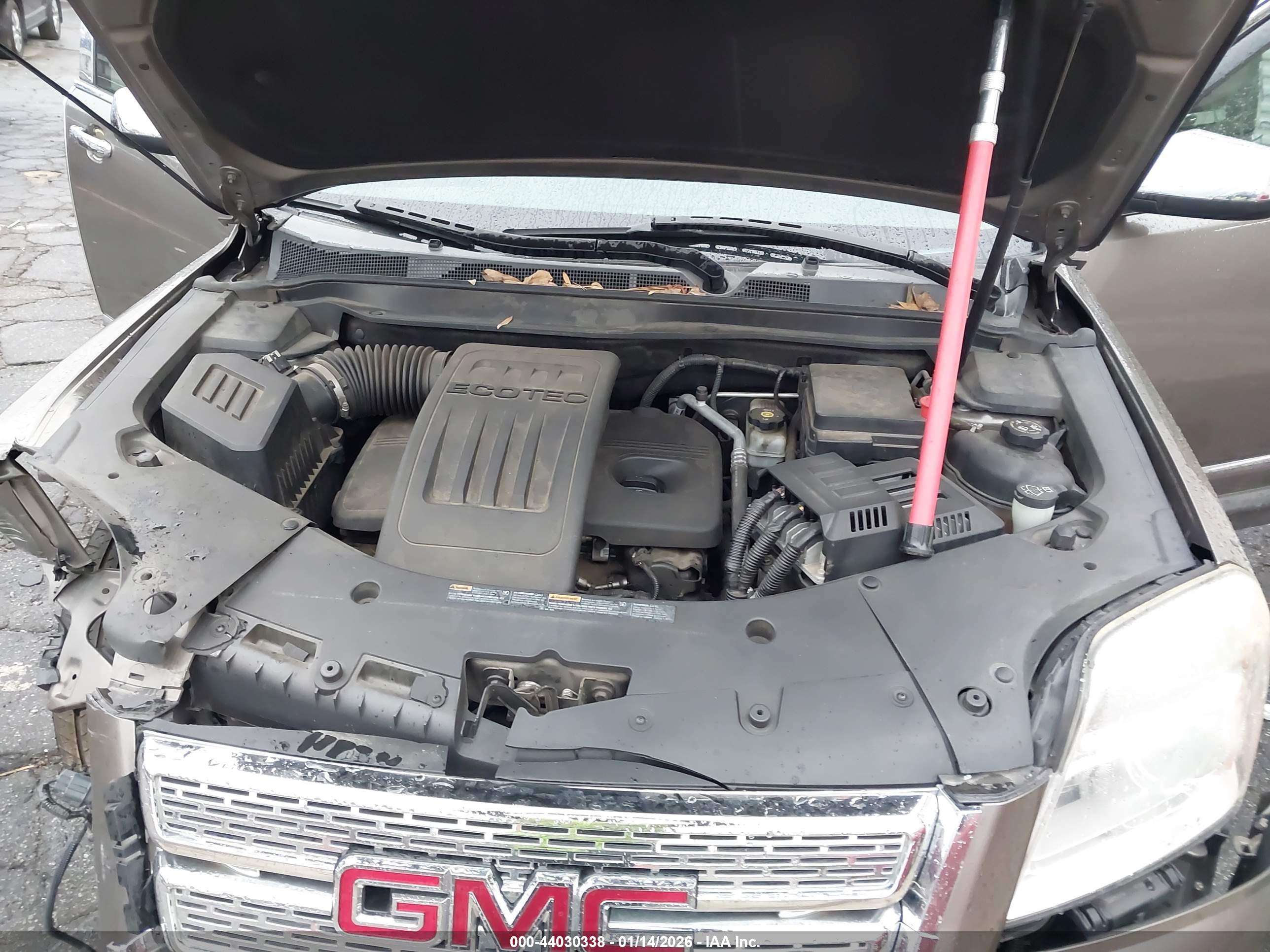 GMC TERRAIN image 10