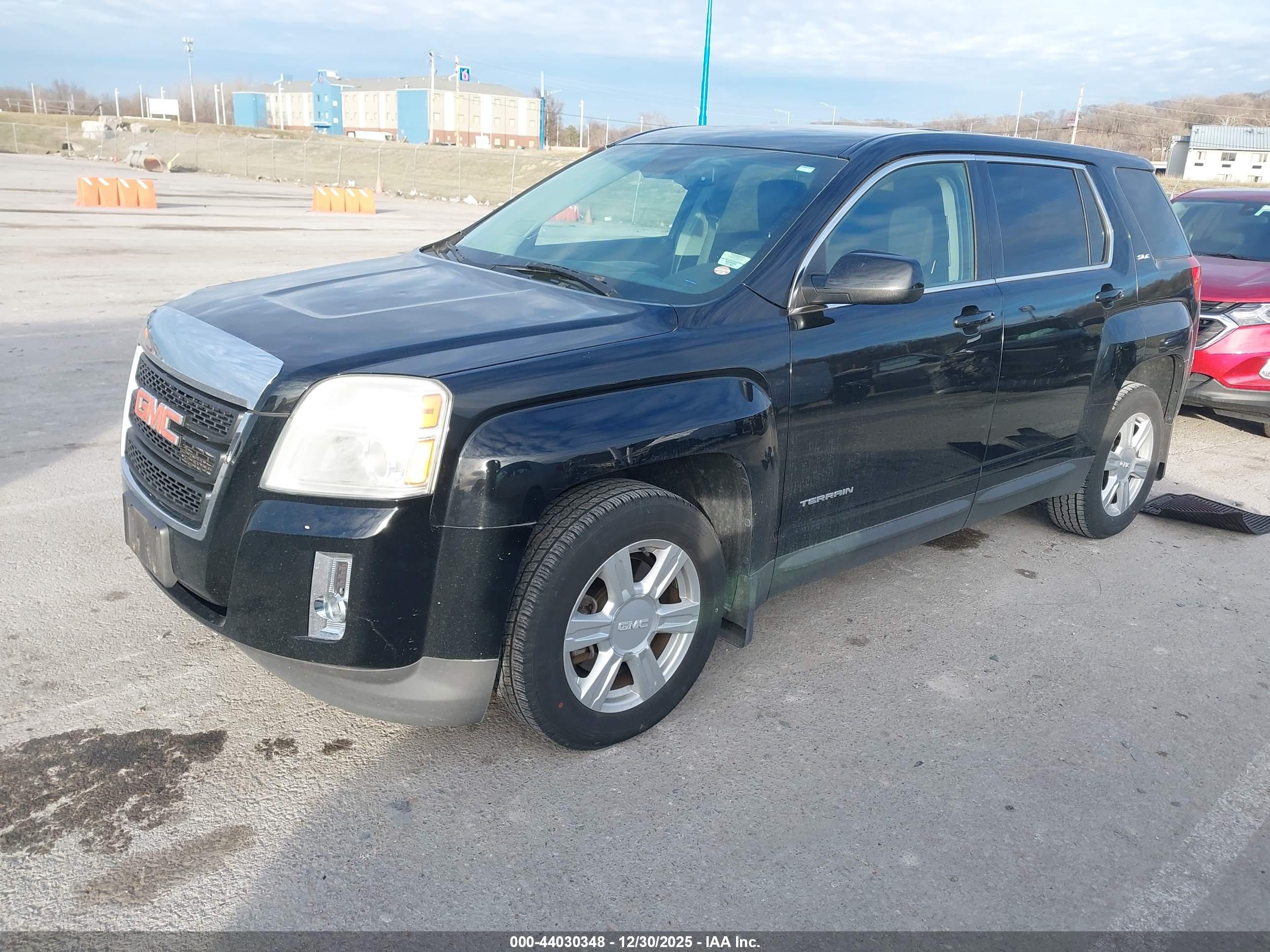 GMC TERRAIN image 2