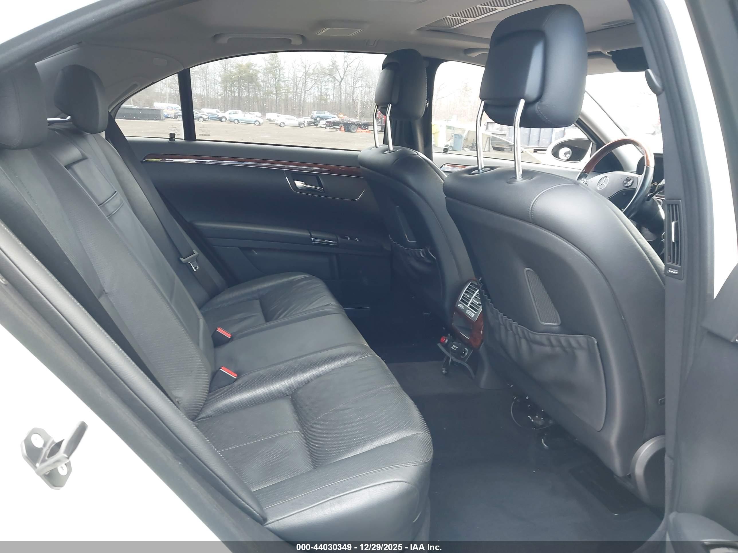 MERCEDES-BENZ S image 8