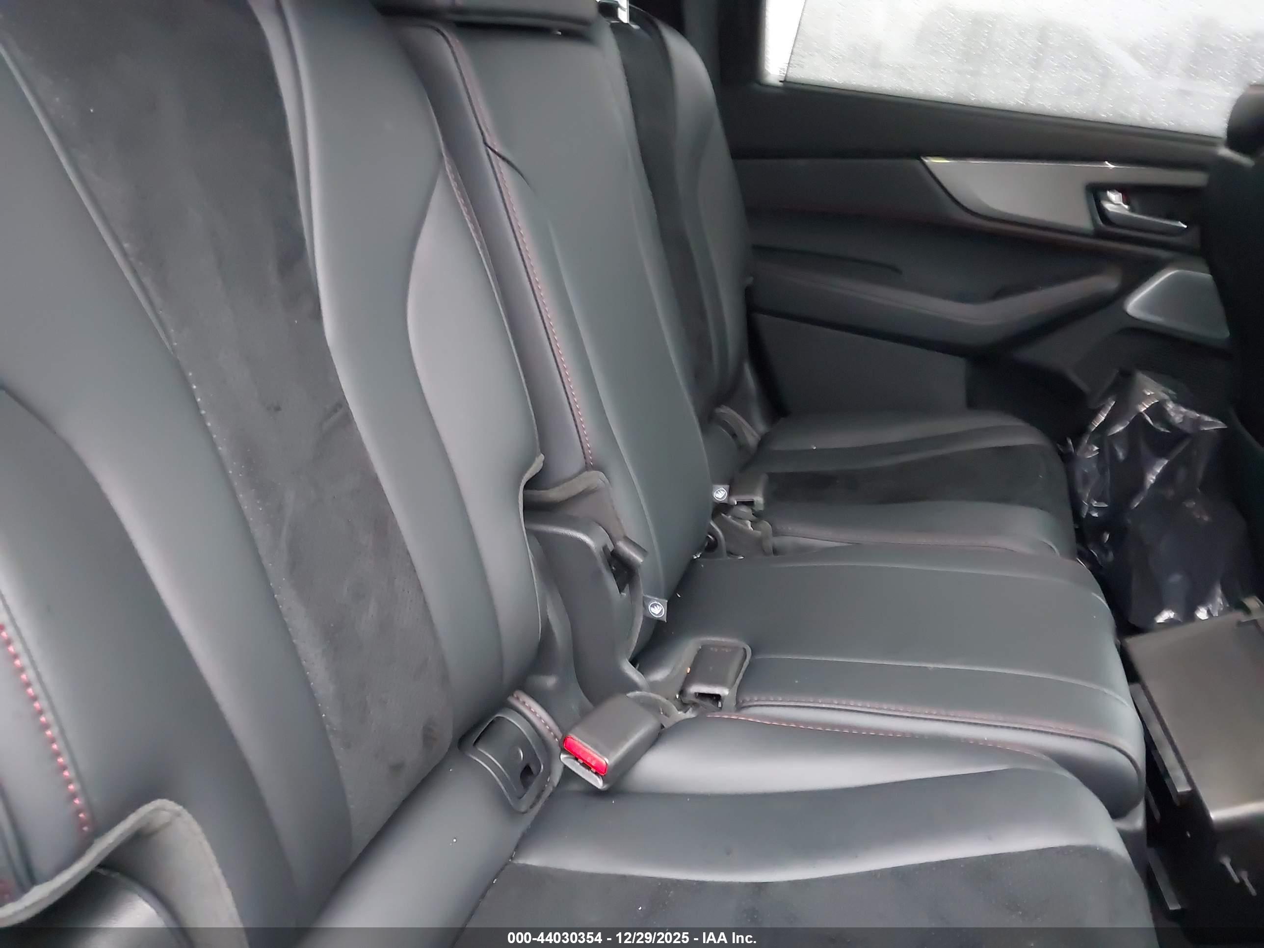 ACURA MDX image 8