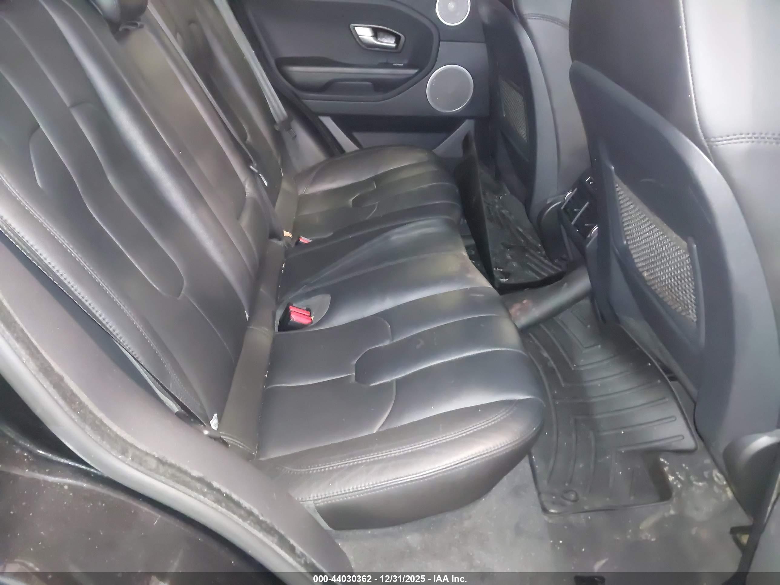 LAND ROVER image 8