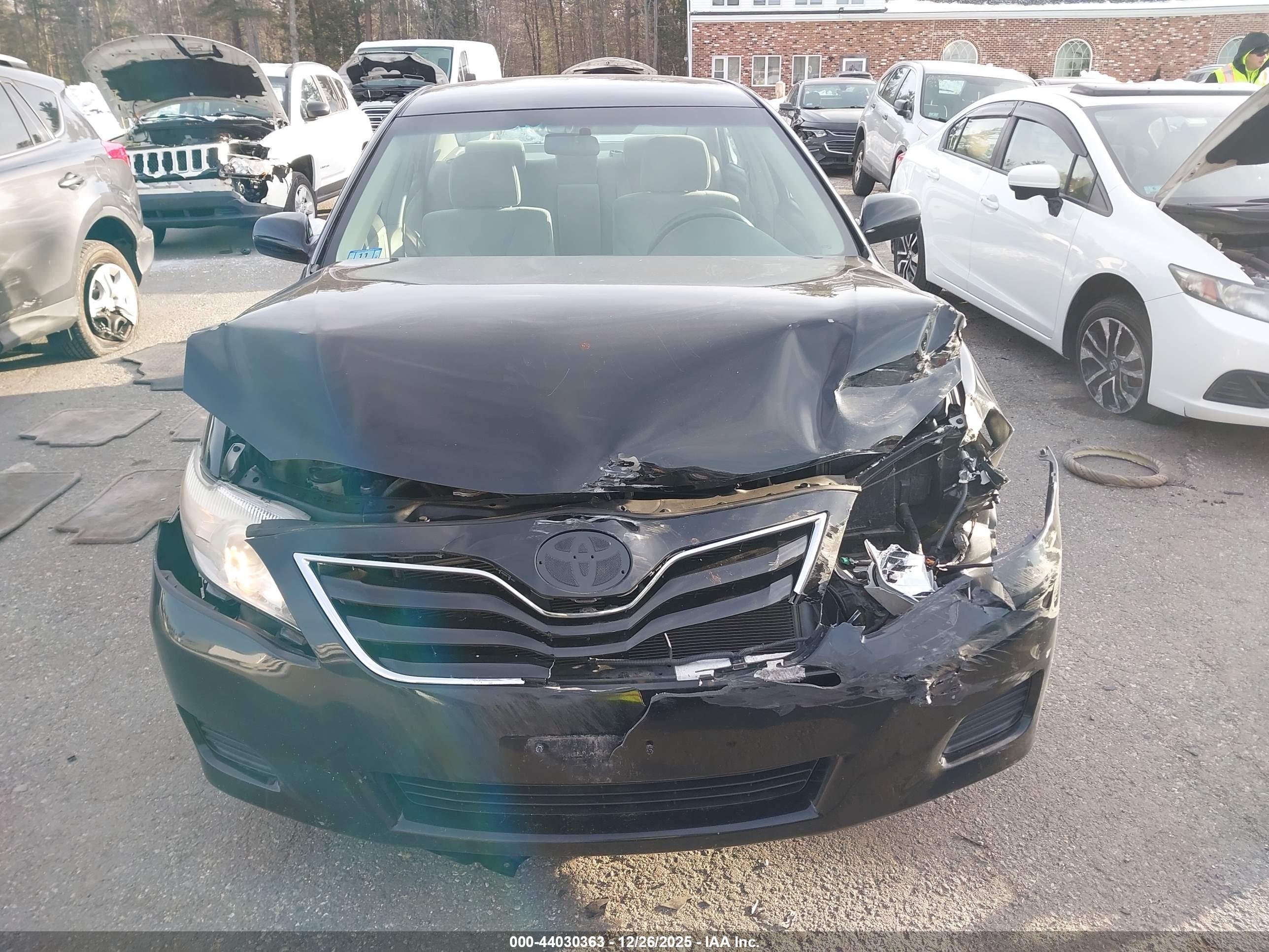 TOYOTA CAMRY image 6