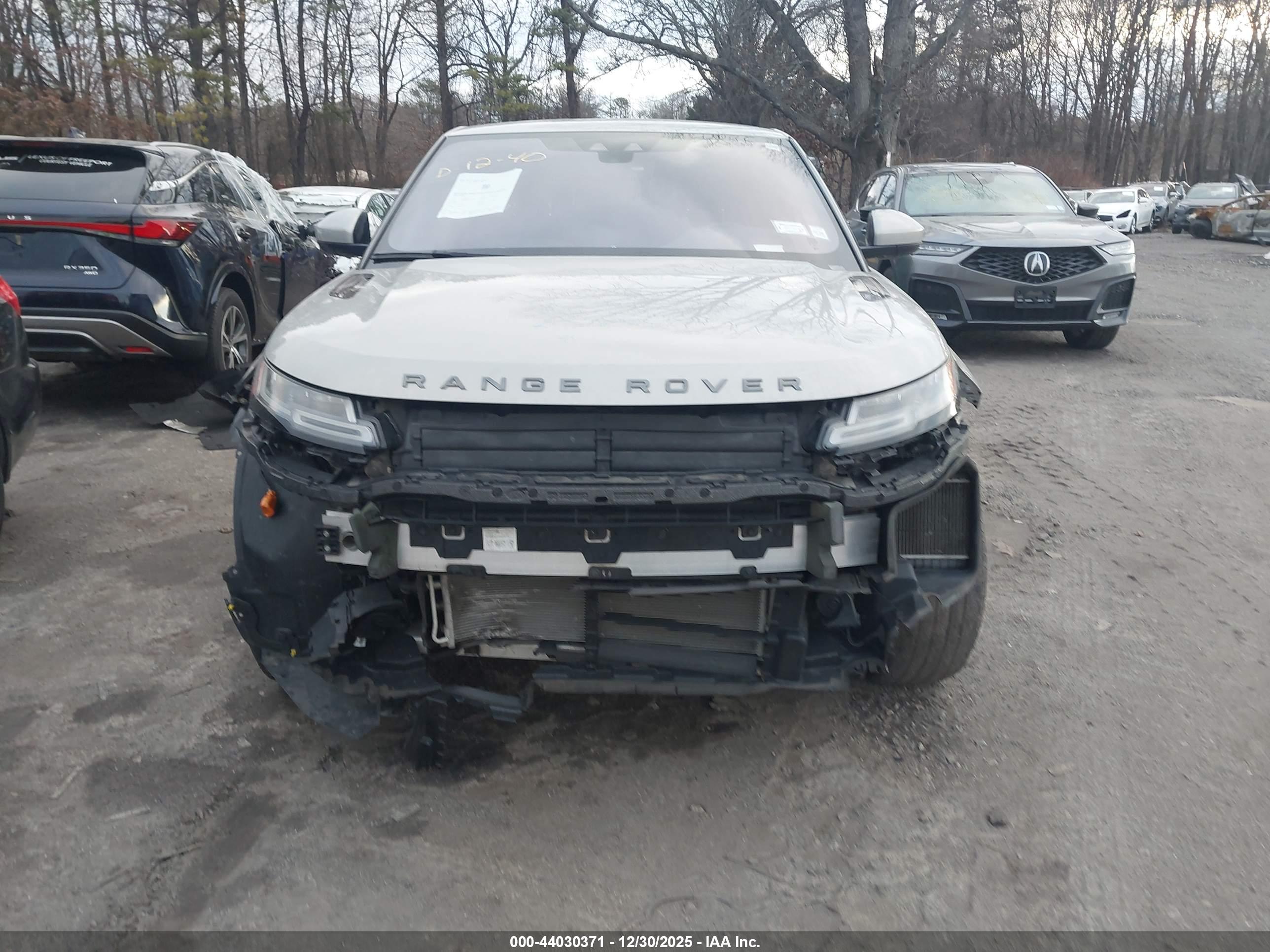 LAND ROVER image 6