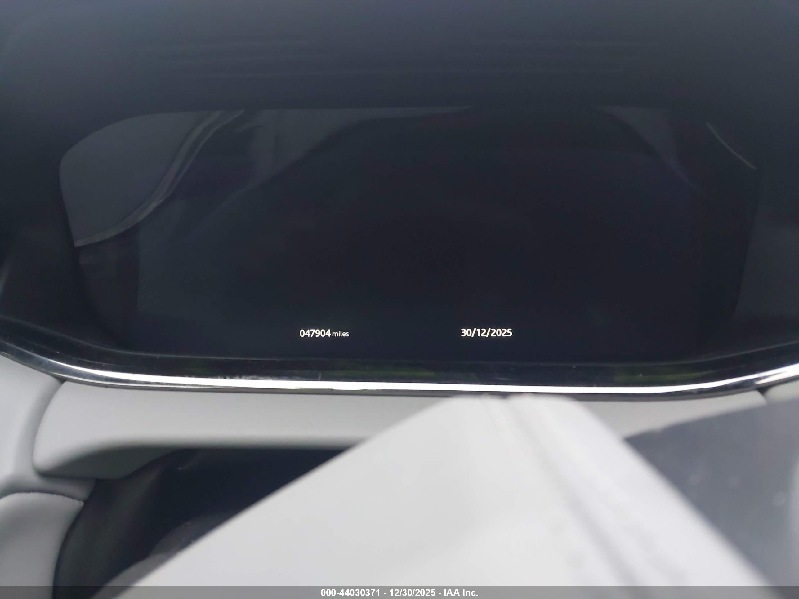 LAND ROVER image 7