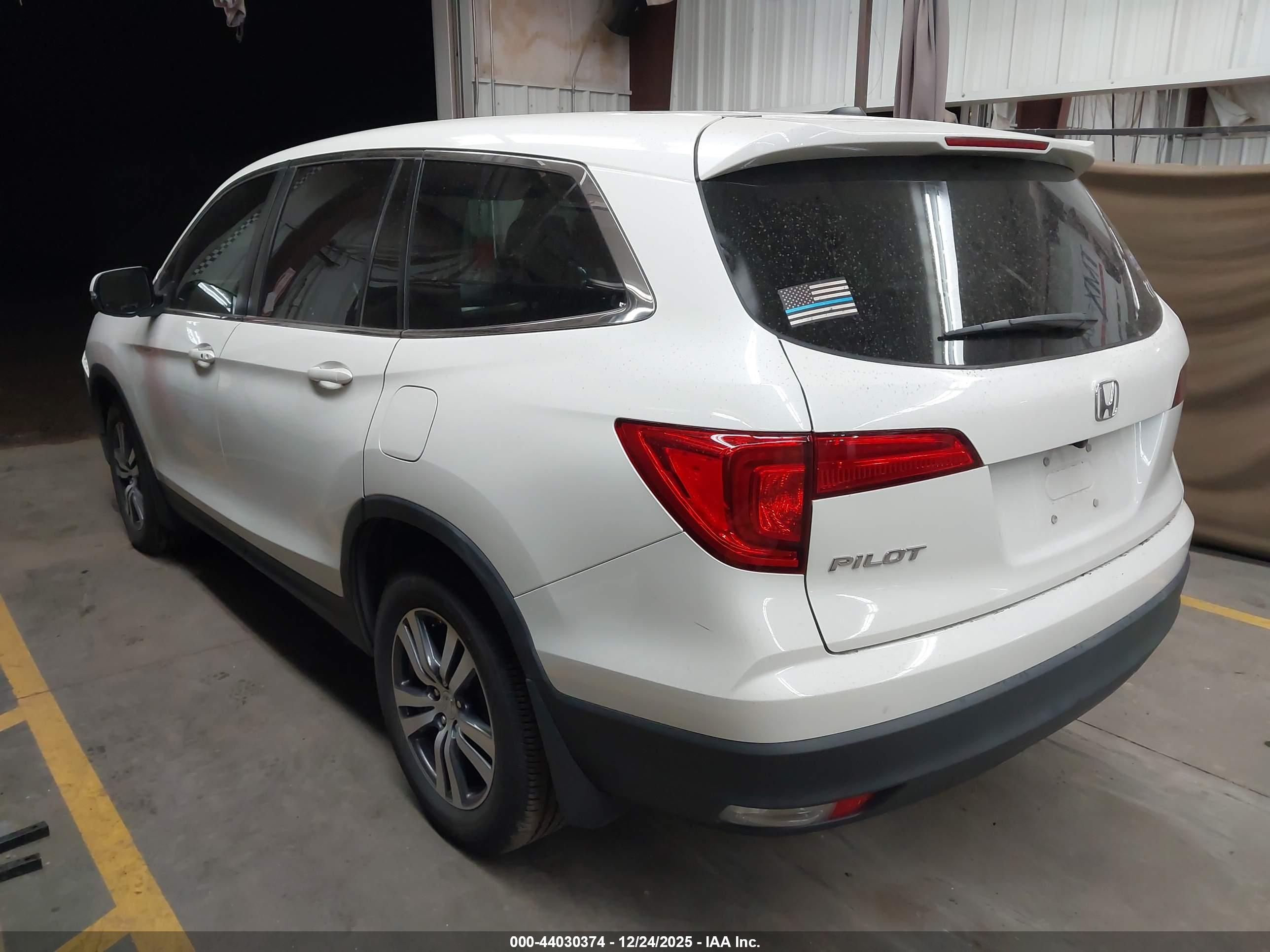 HONDA PILOT image 3
