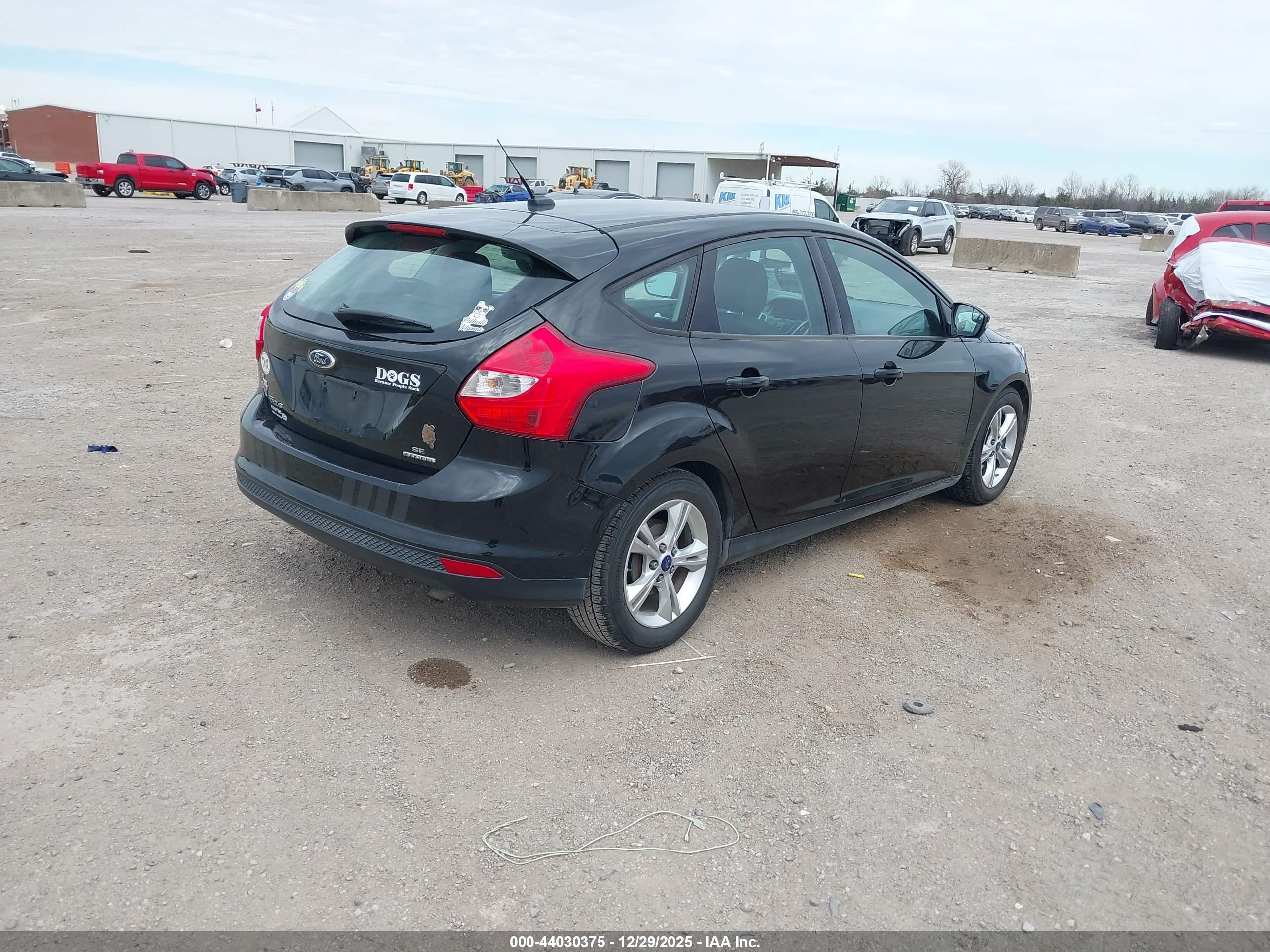 FORD FOCUS image 4