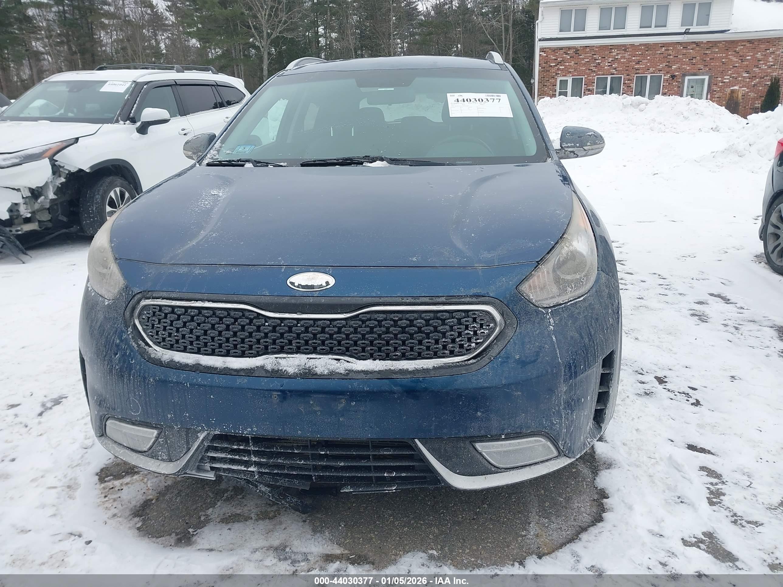 KIA NIRO image 6
