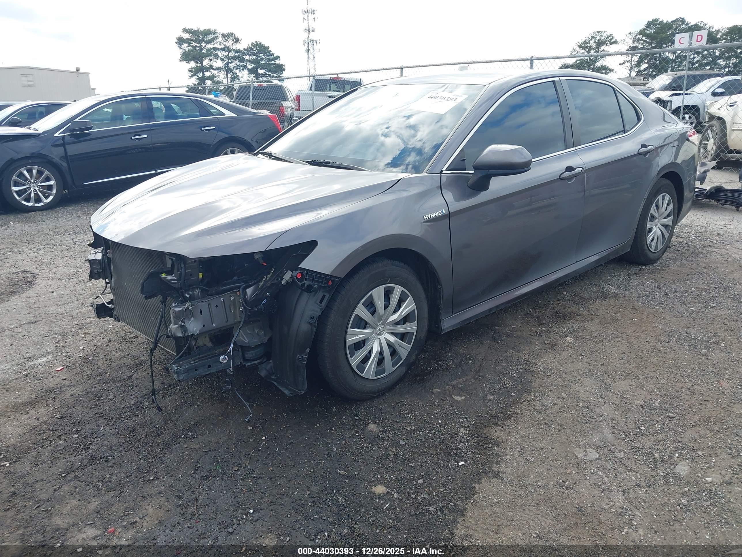 TOYOTA CAMRY image 2