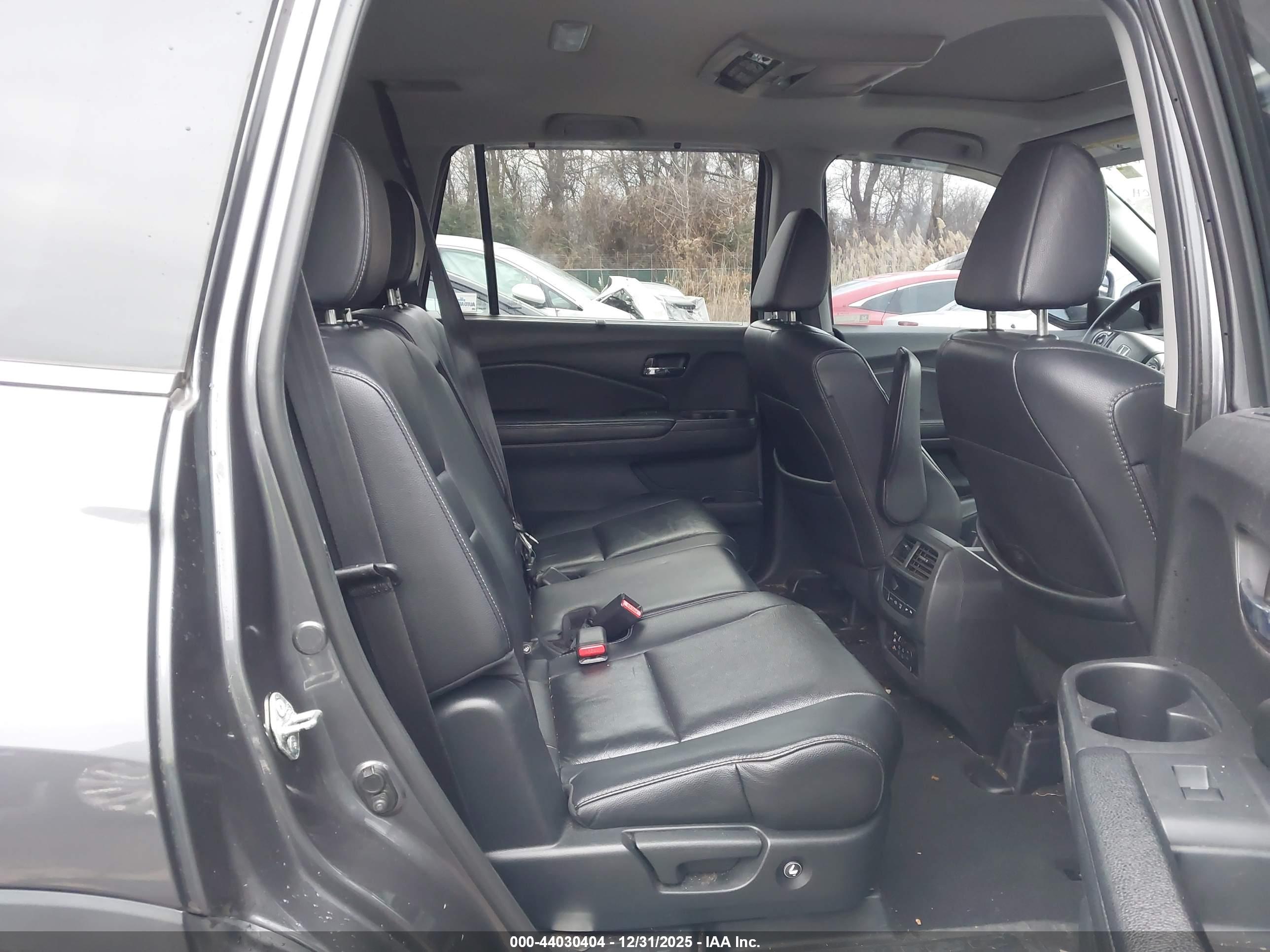 HONDA PILOT image 8