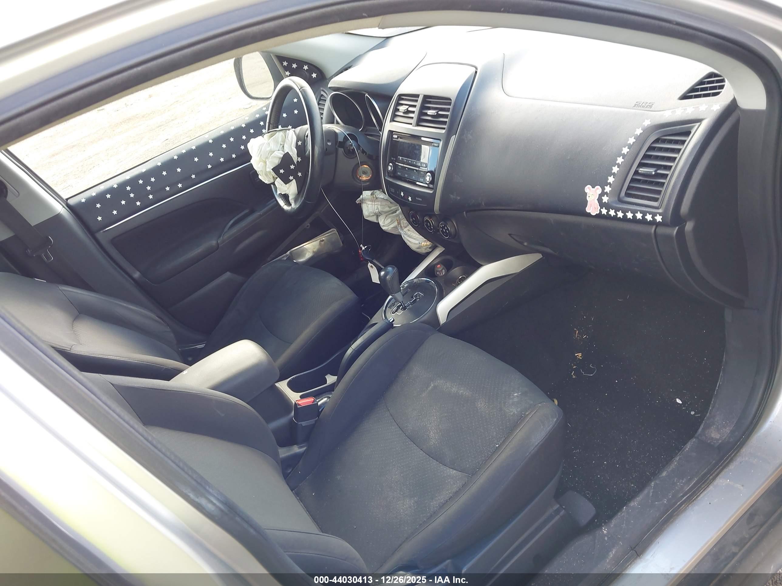MITSUBISHI OUTLANDER image 5