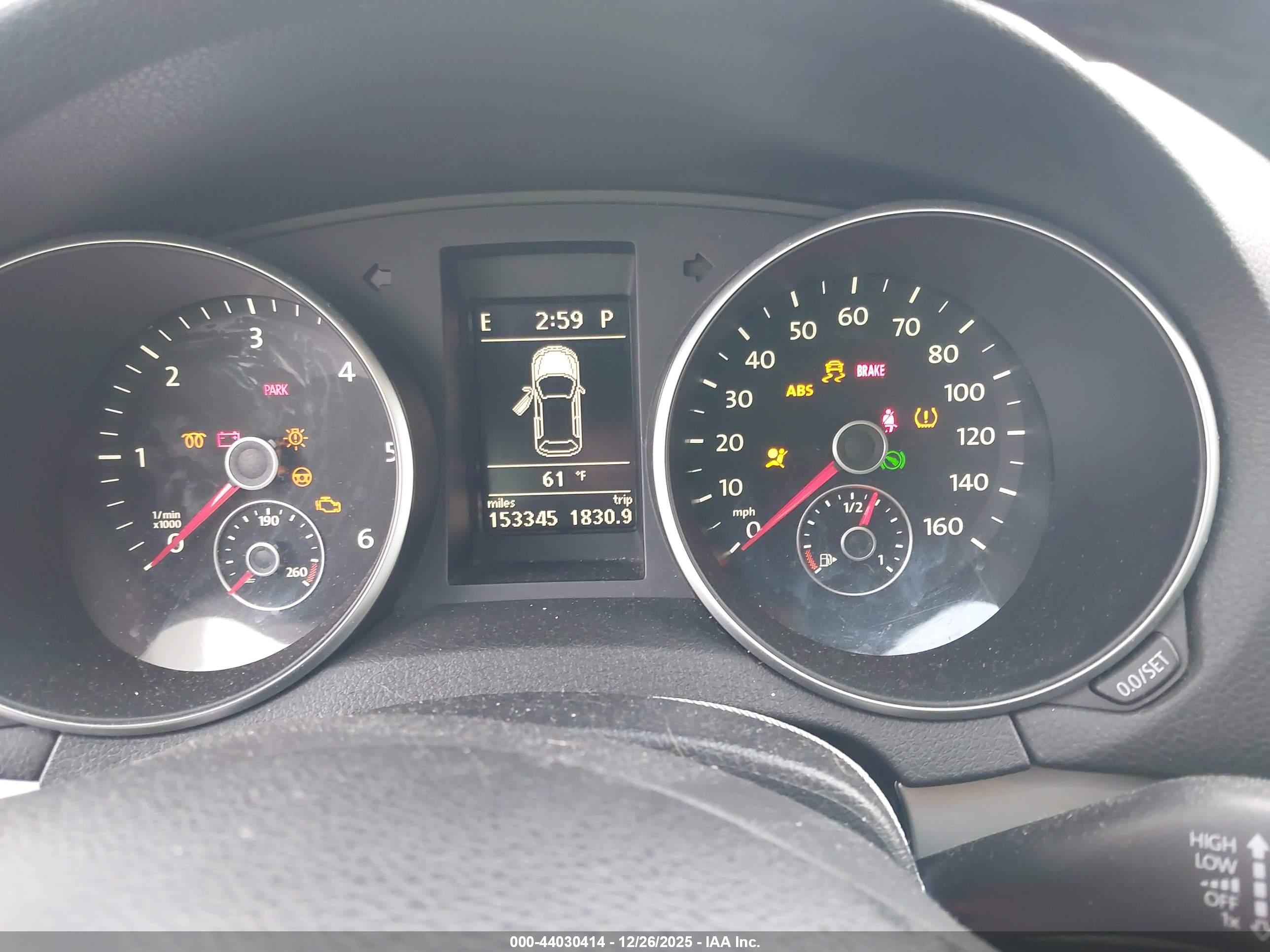 VOLKSWAGEN GOLF image 7