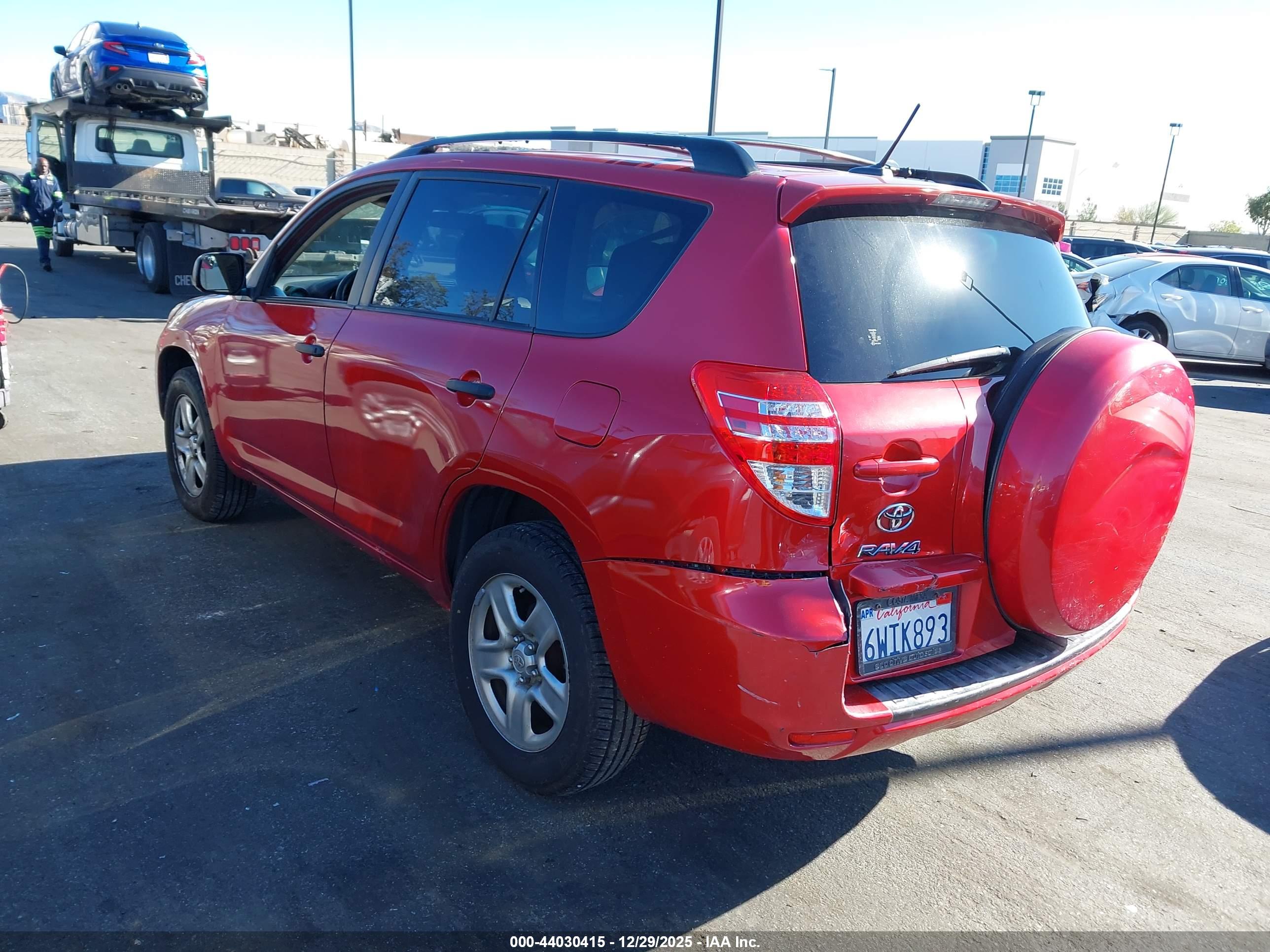 TOYOTA RAV4 image 3