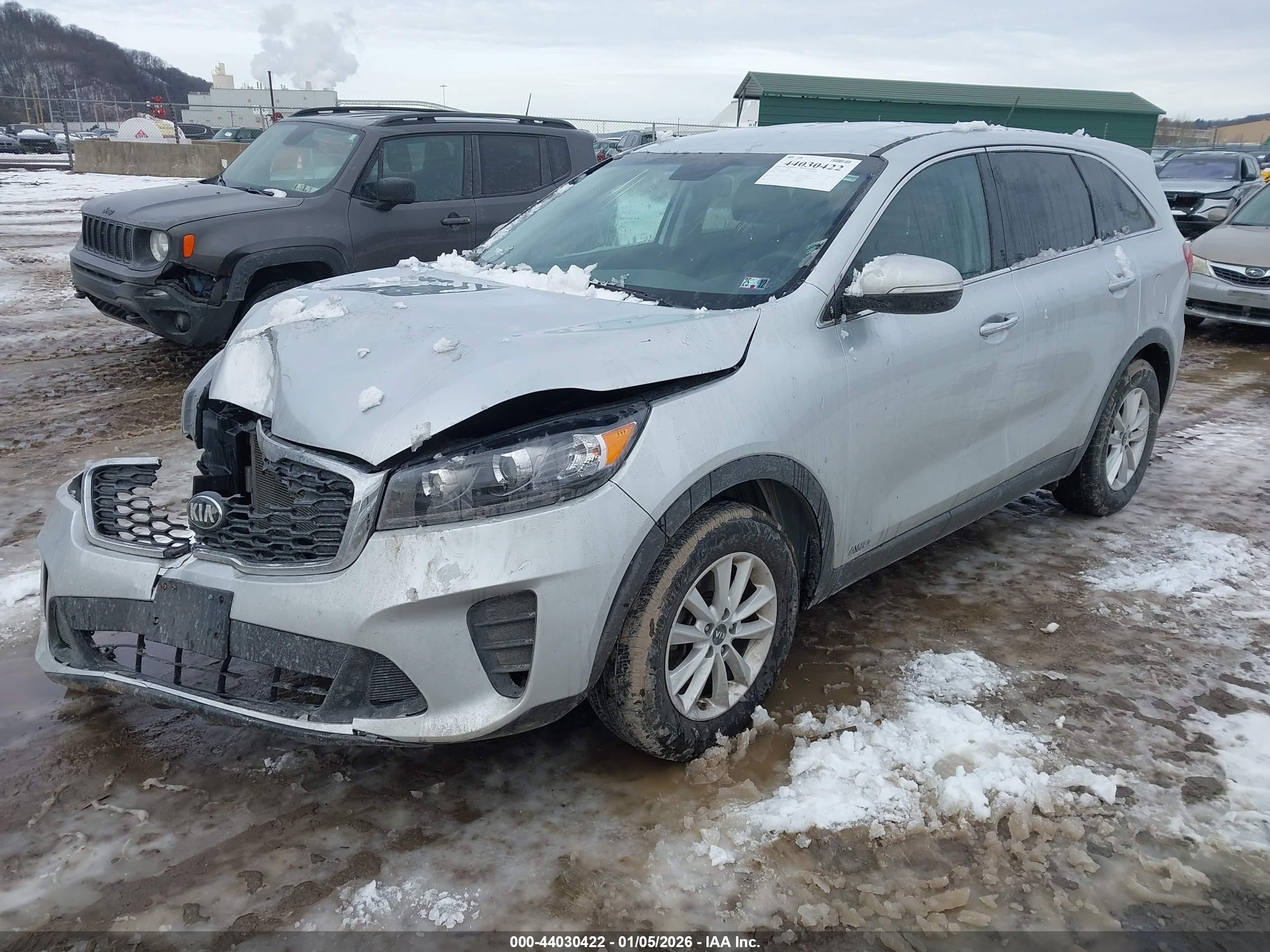 KIA SORENTO image 2
