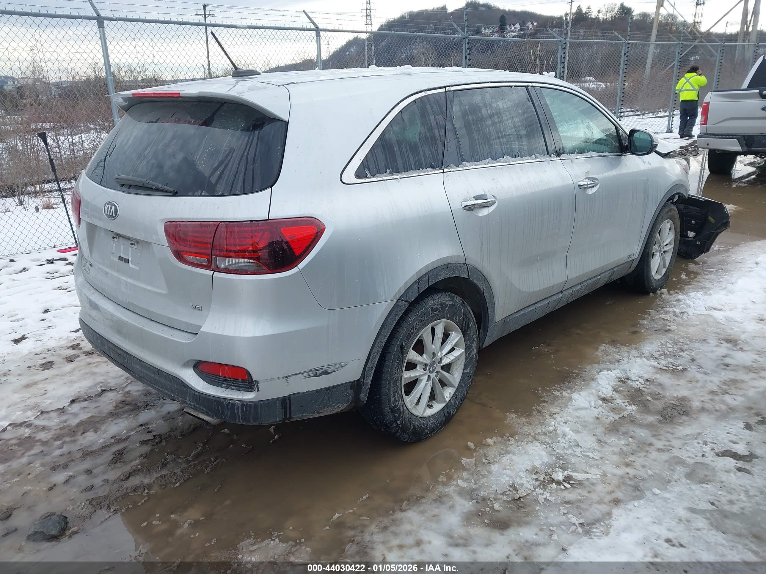 KIA SORENTO image 4