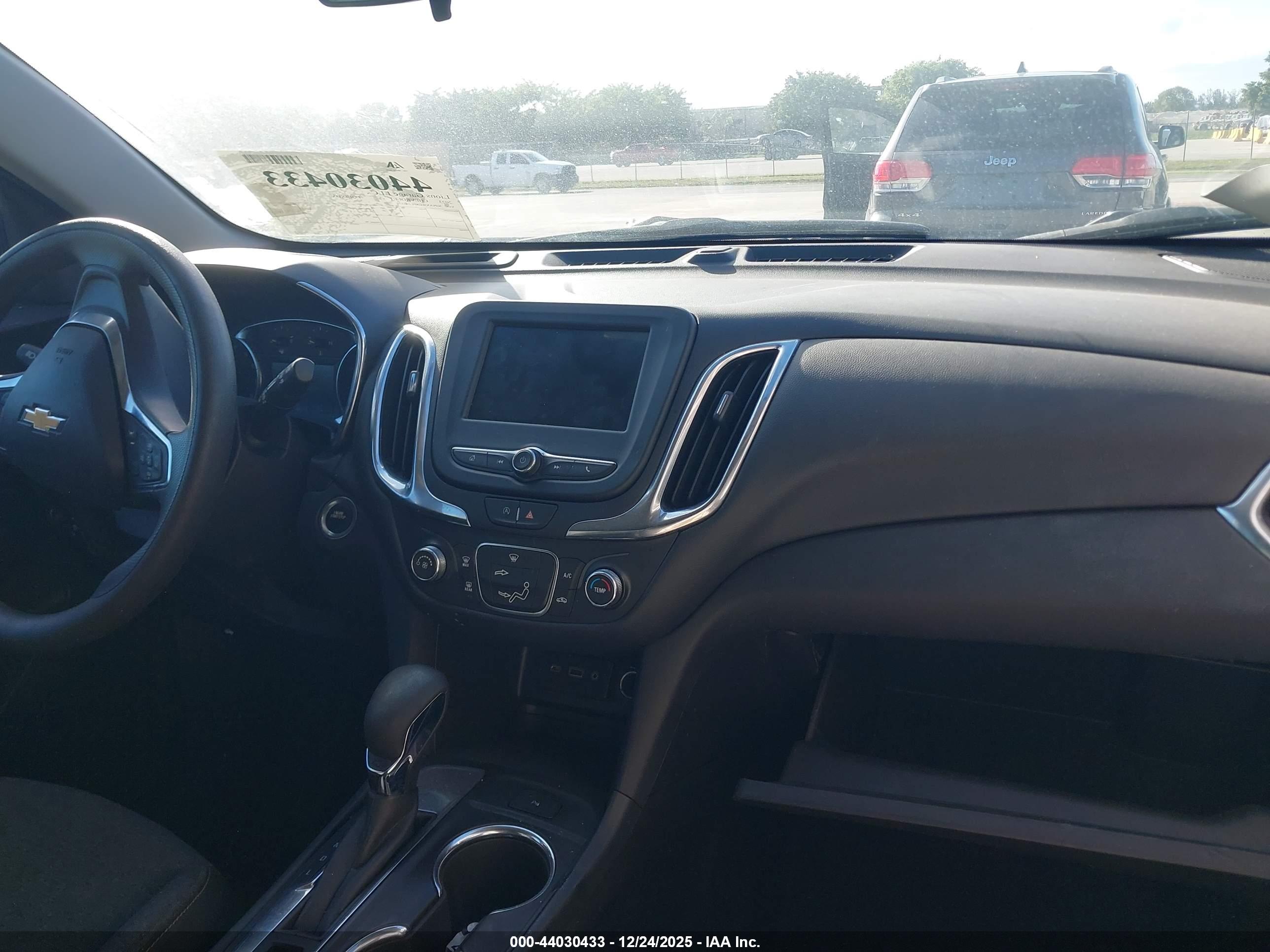CHEVROLET EQUINOX image 5