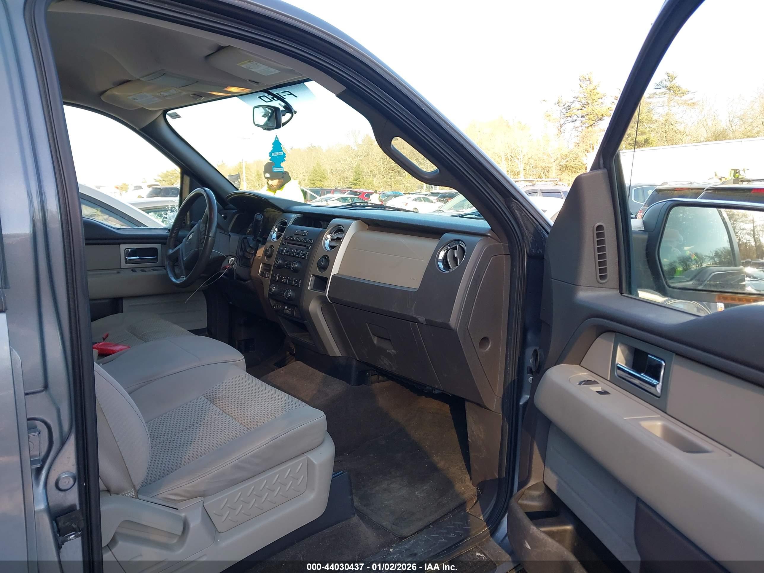 FORD F-150 image 5