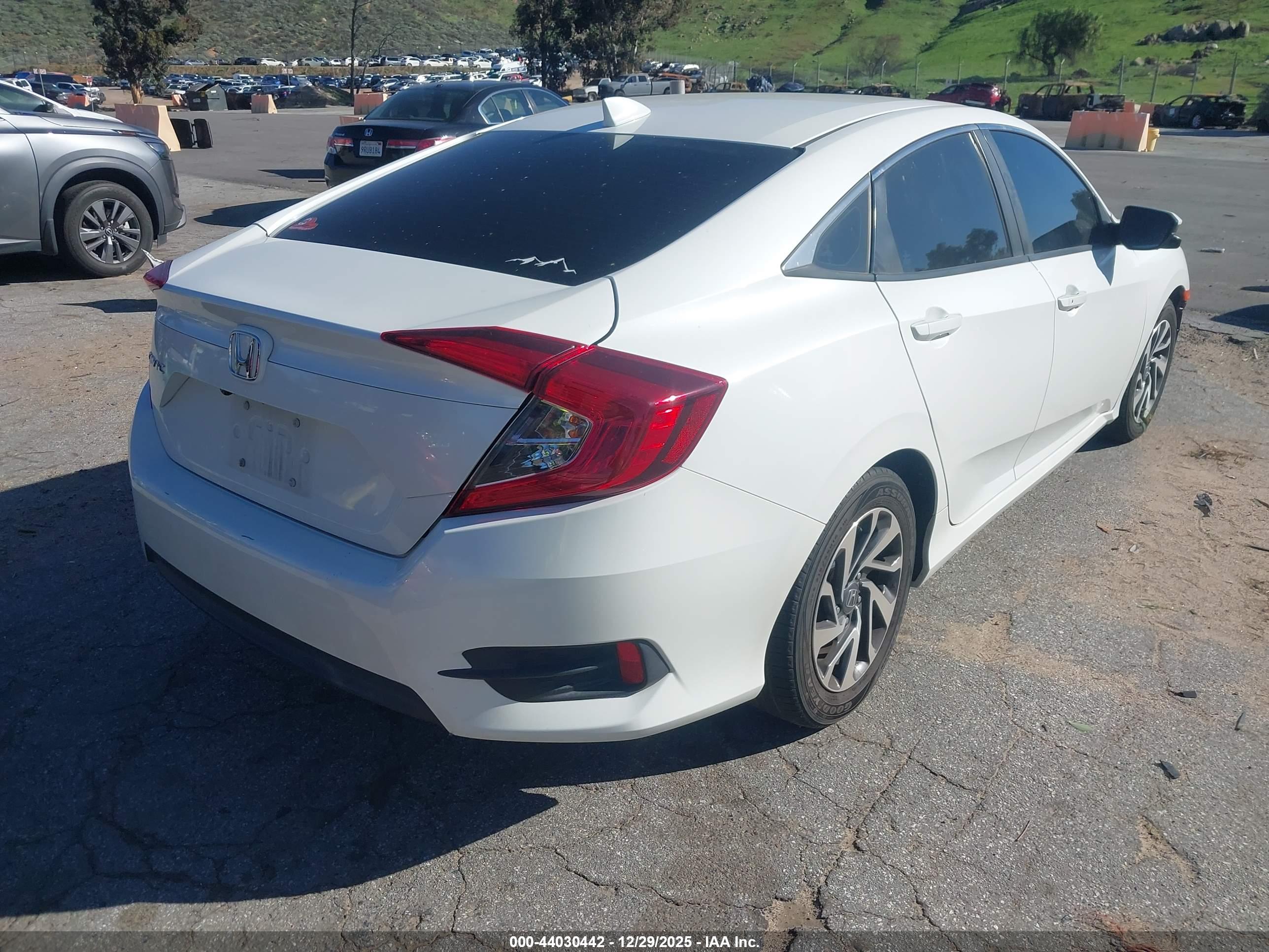 HONDA CIVIC image 4