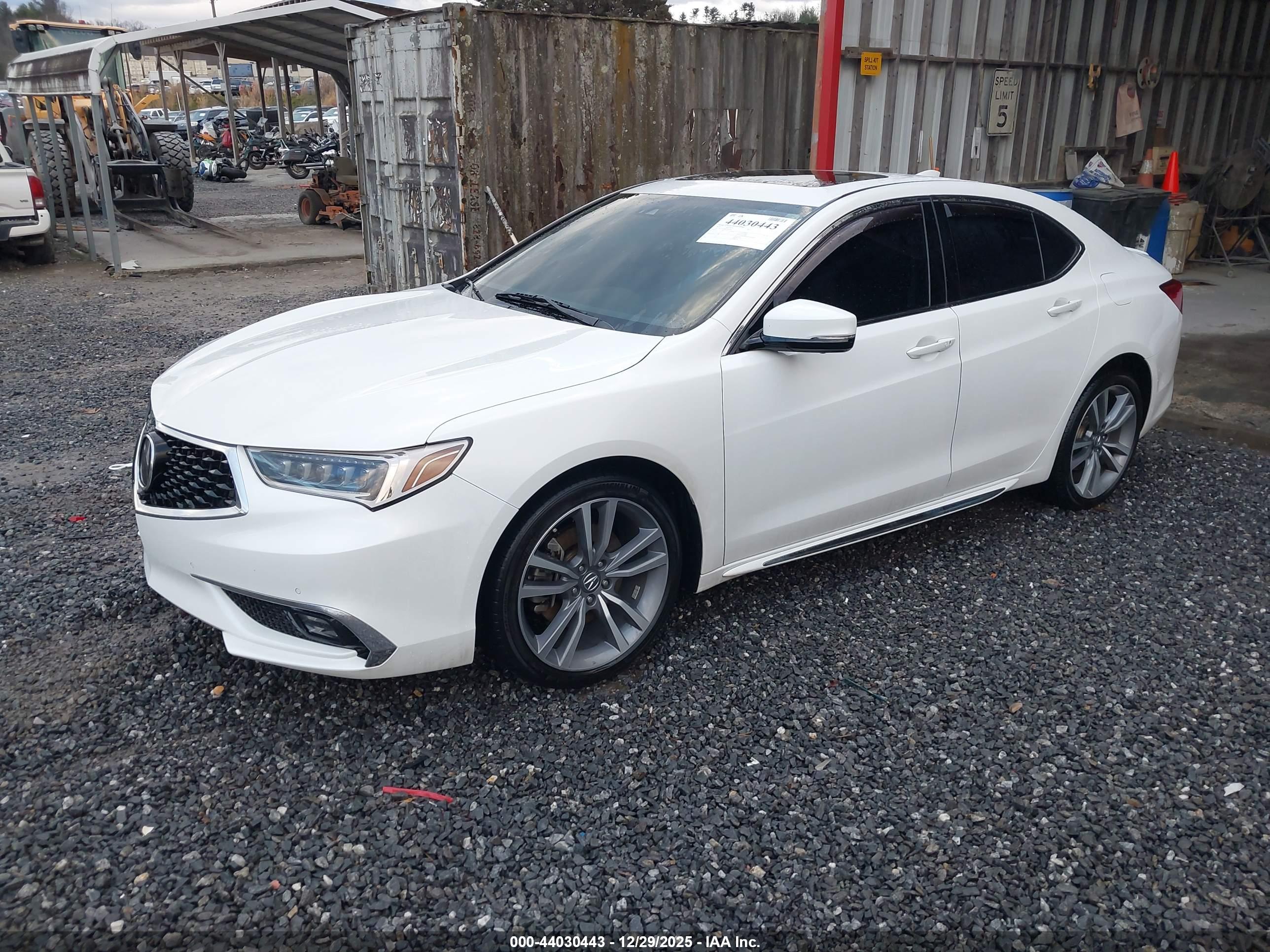 ACURA TLX image 2
