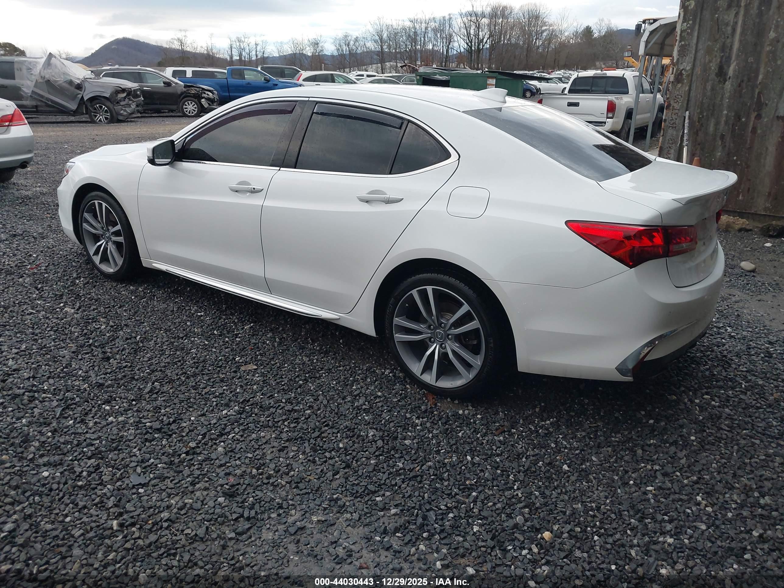 ACURA TLX image 3