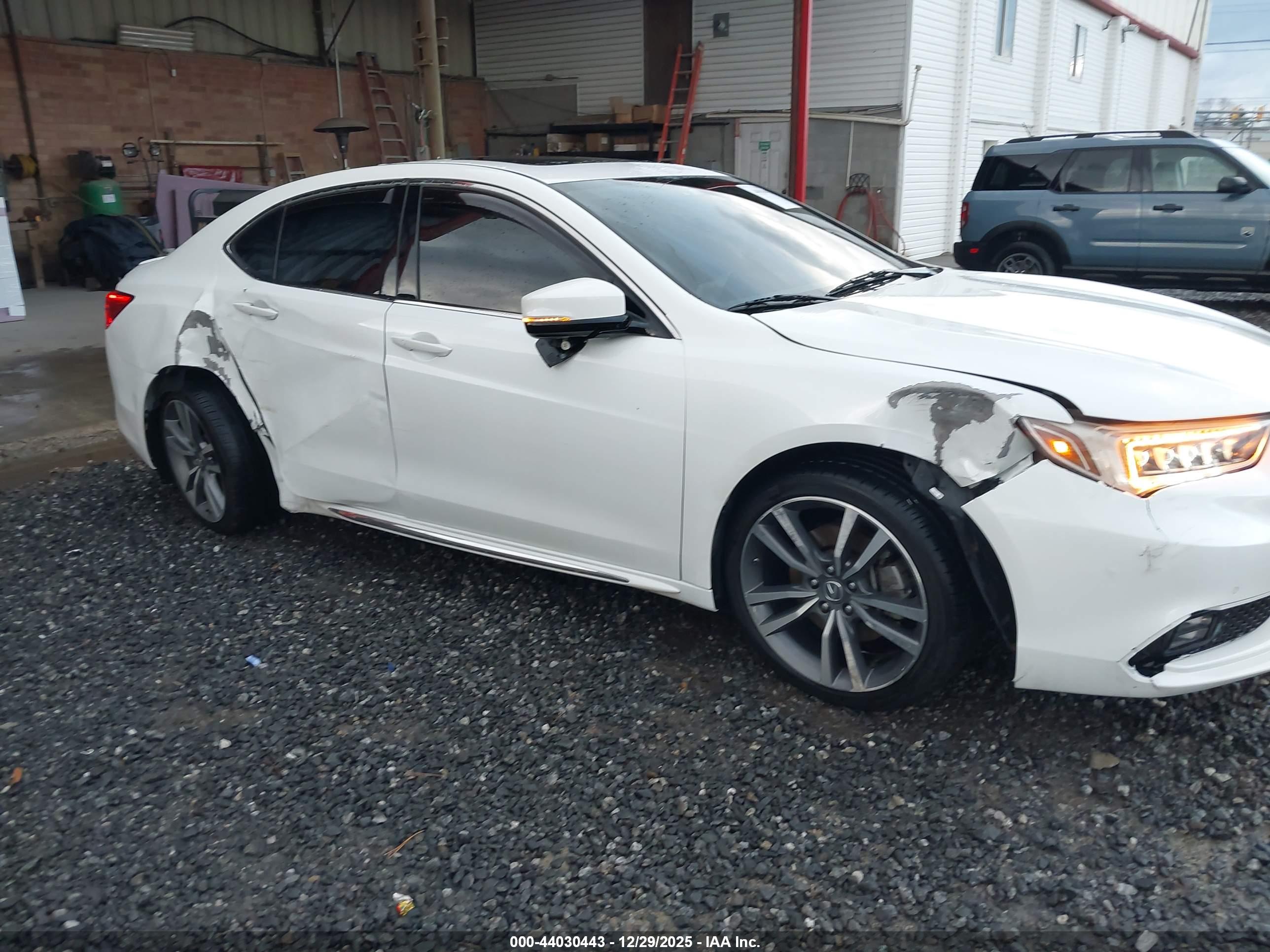 ACURA TLX image 6