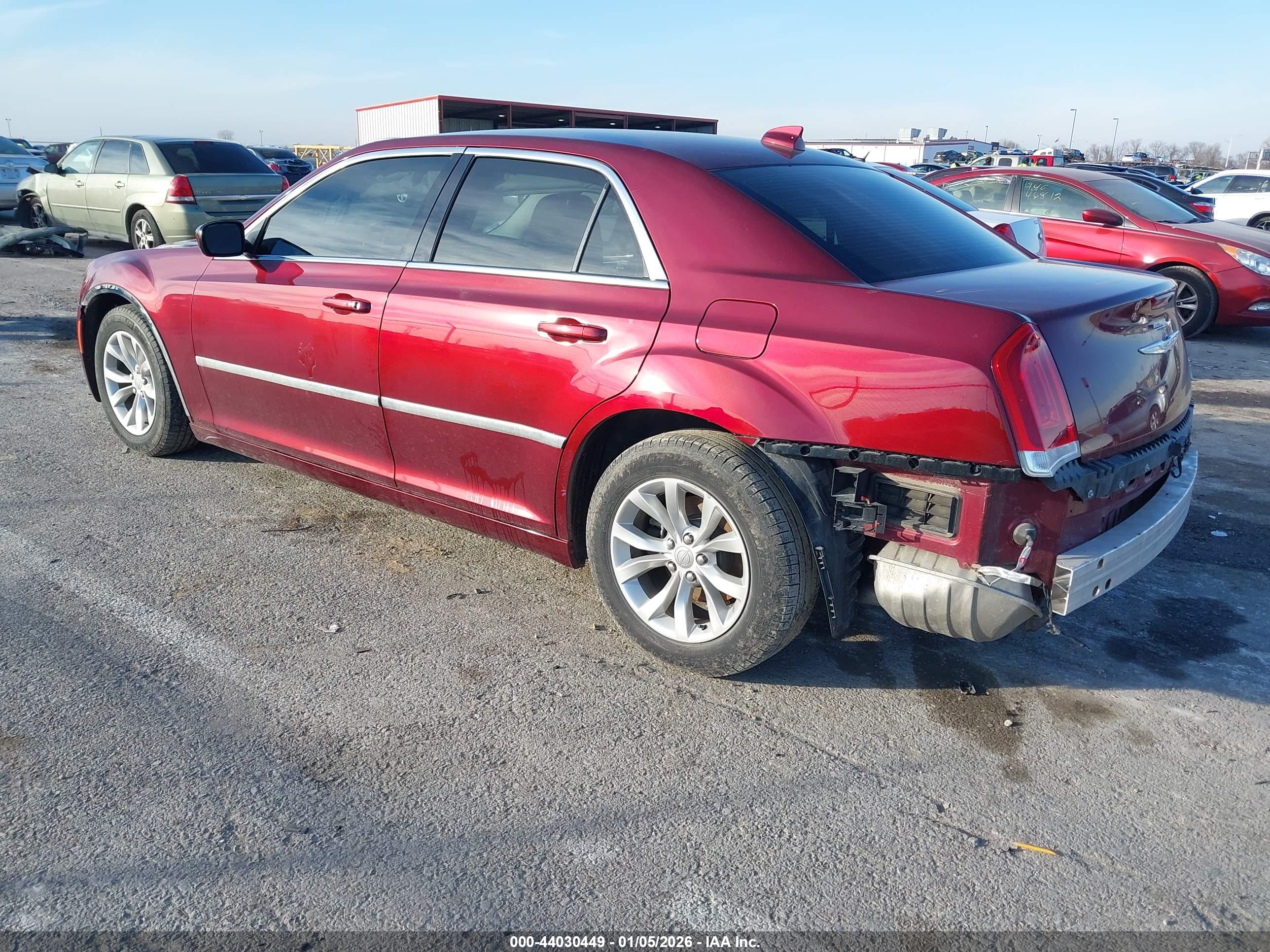 CHRYSLER 300 image 3
