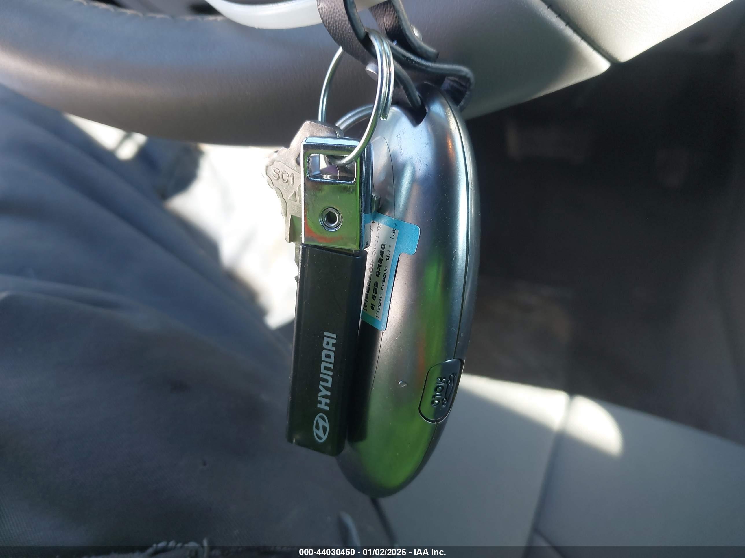 HYUNDAI ELANTRA image 11