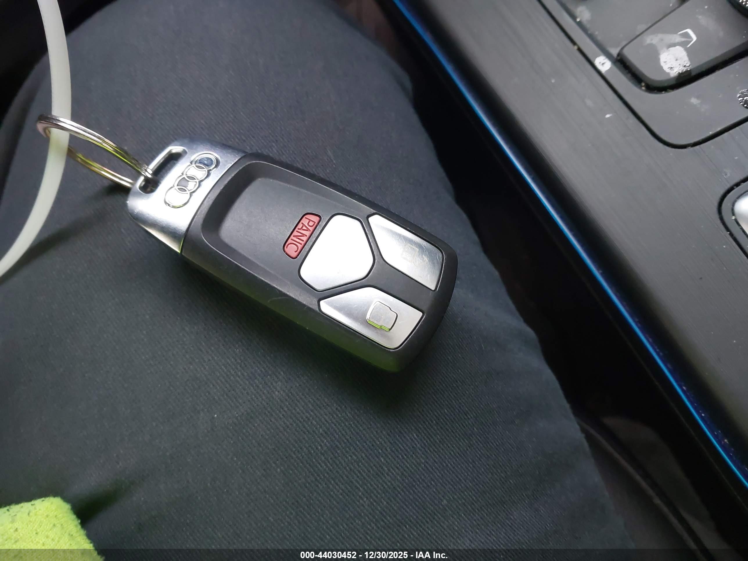 AUDI A4 image 11