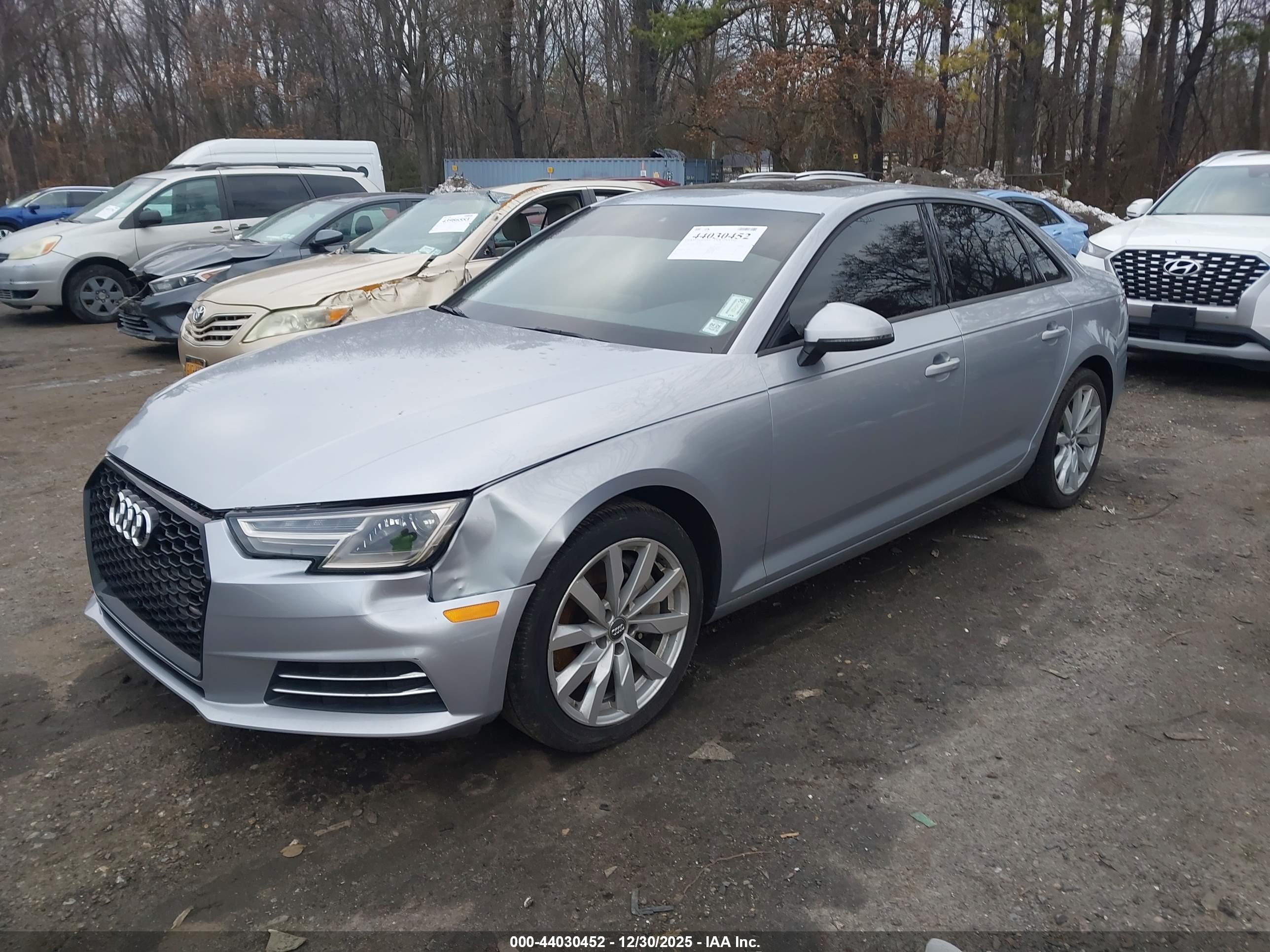 AUDI A4 image 2
