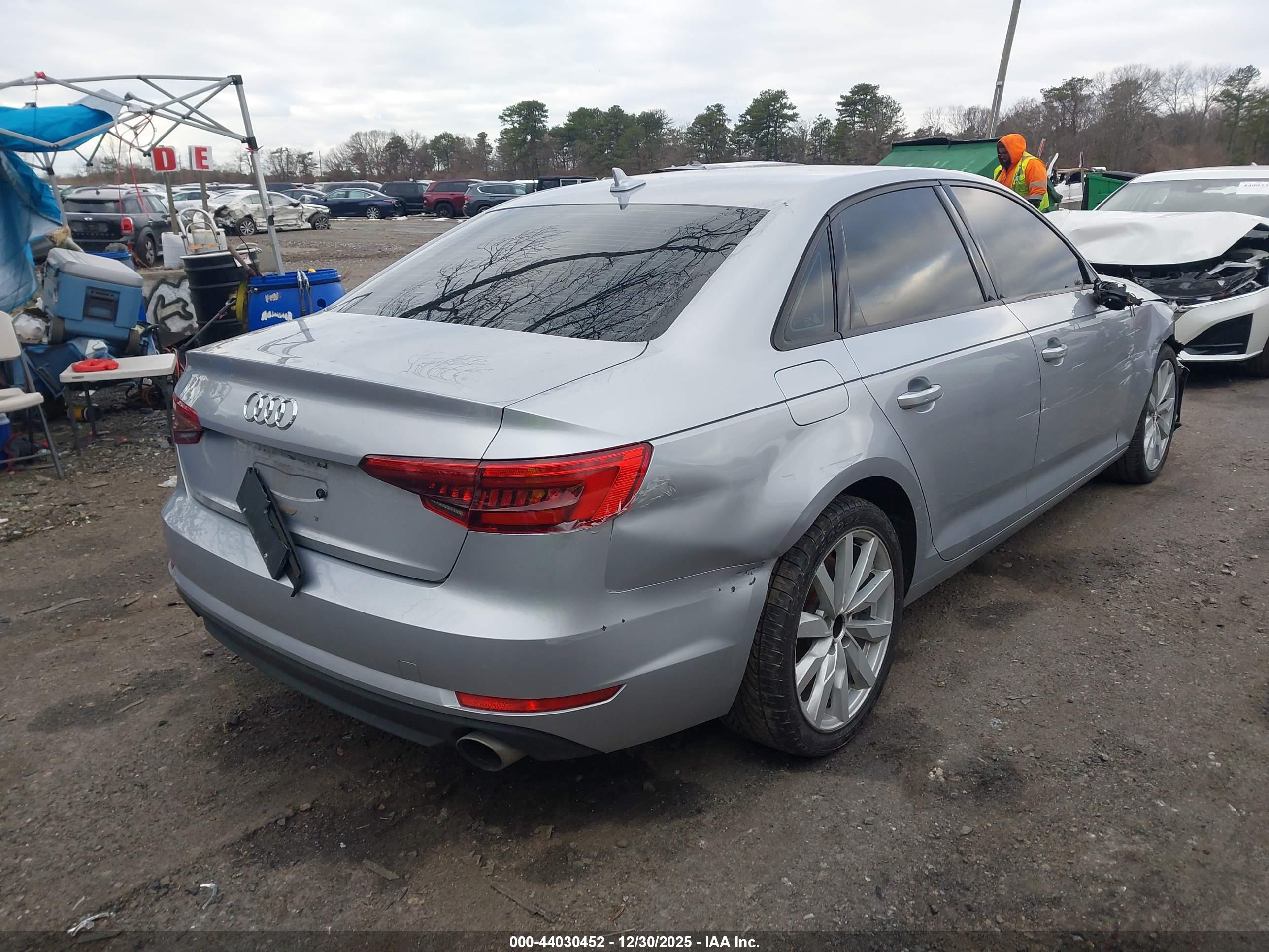 AUDI A4 image 4