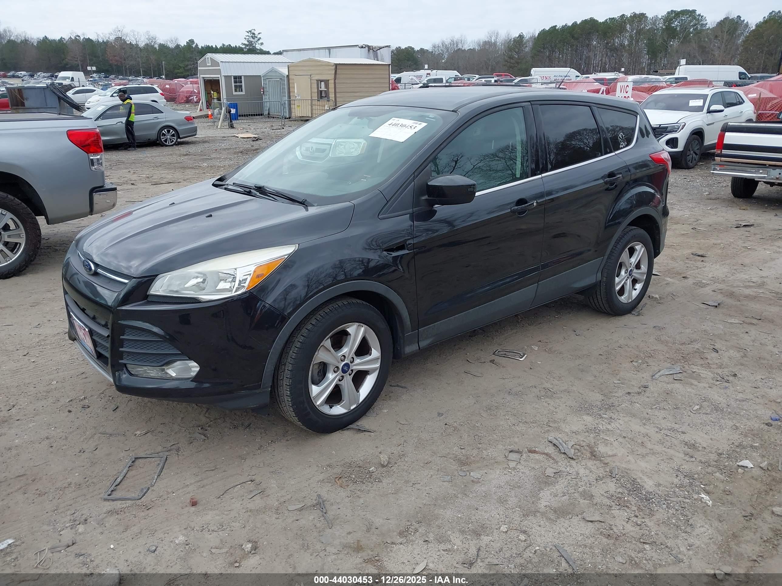 FORD ESCAPE image 2