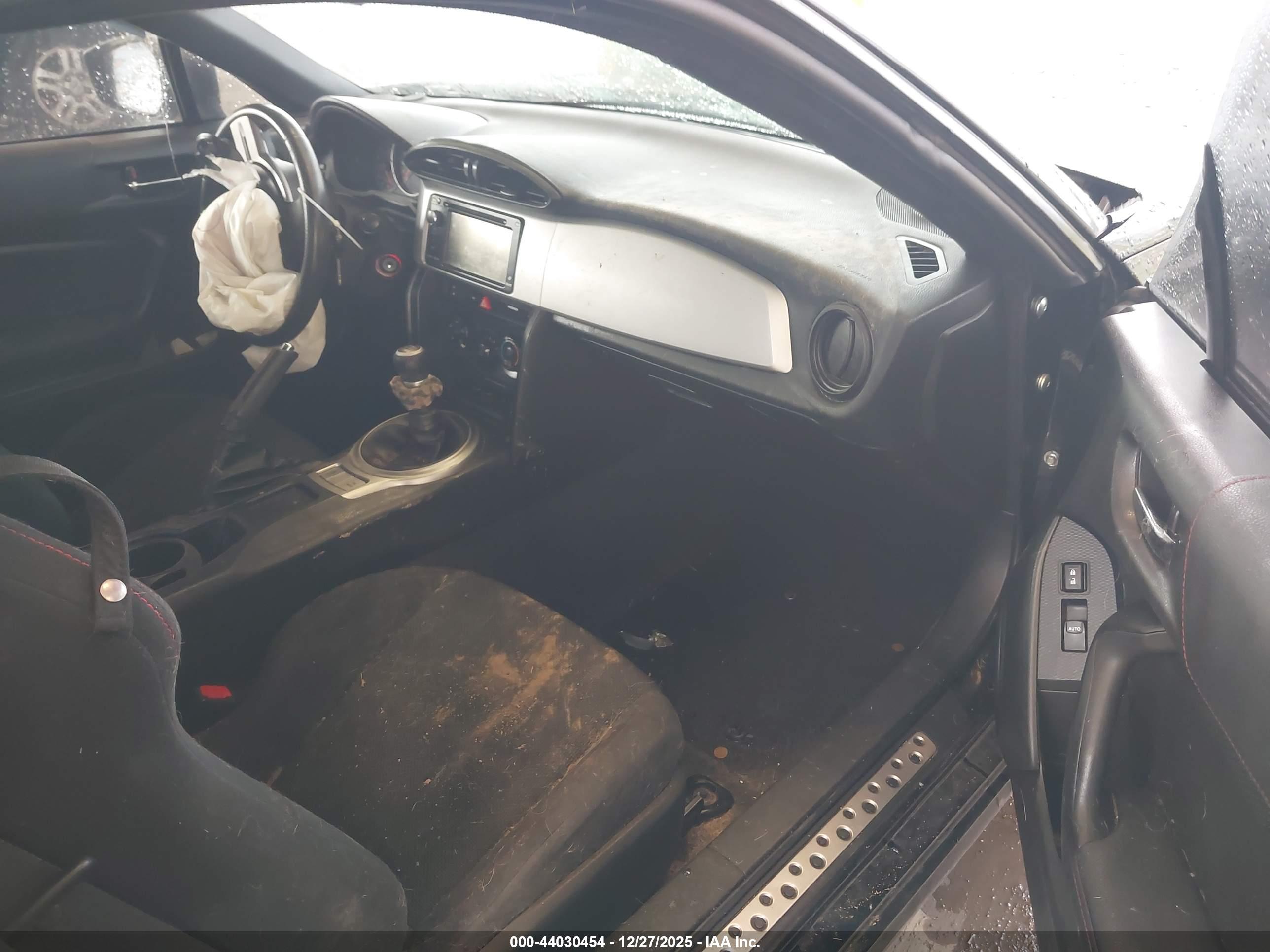 SUBARU BRZ image 5