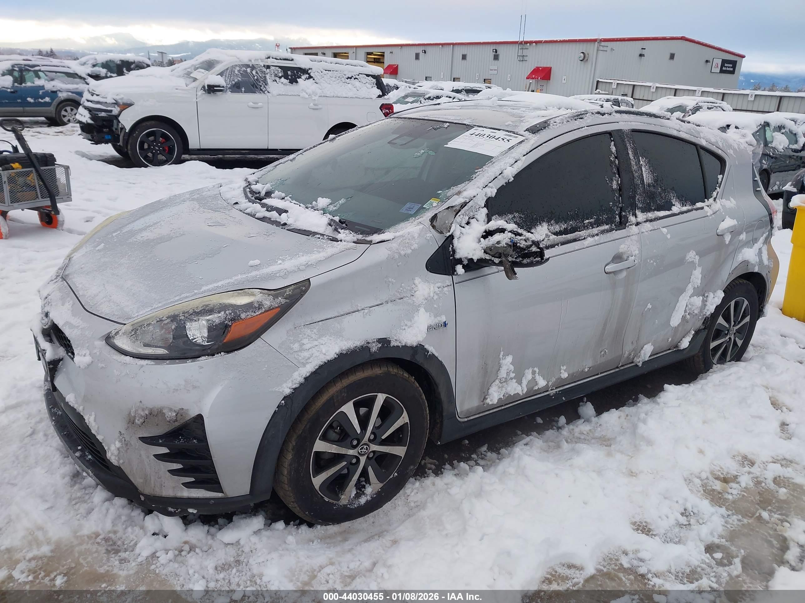 TOYOTA PRIUS image 2
