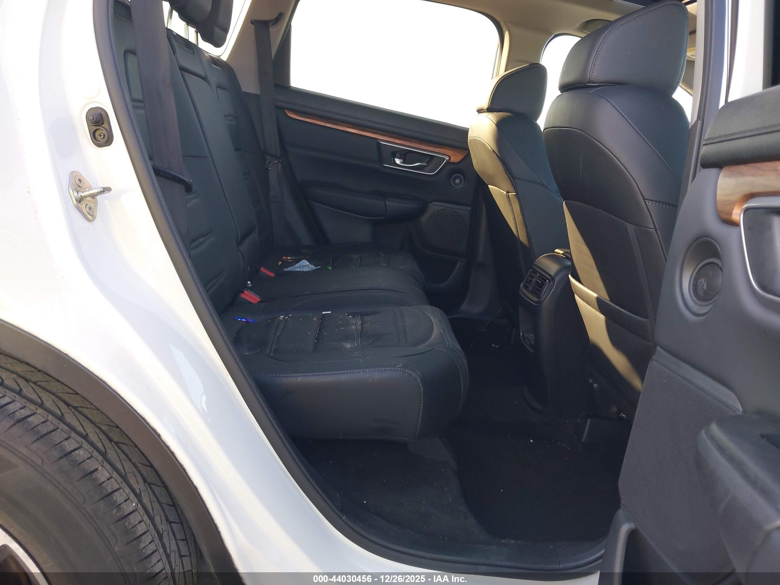 HONDA CR-V image 8