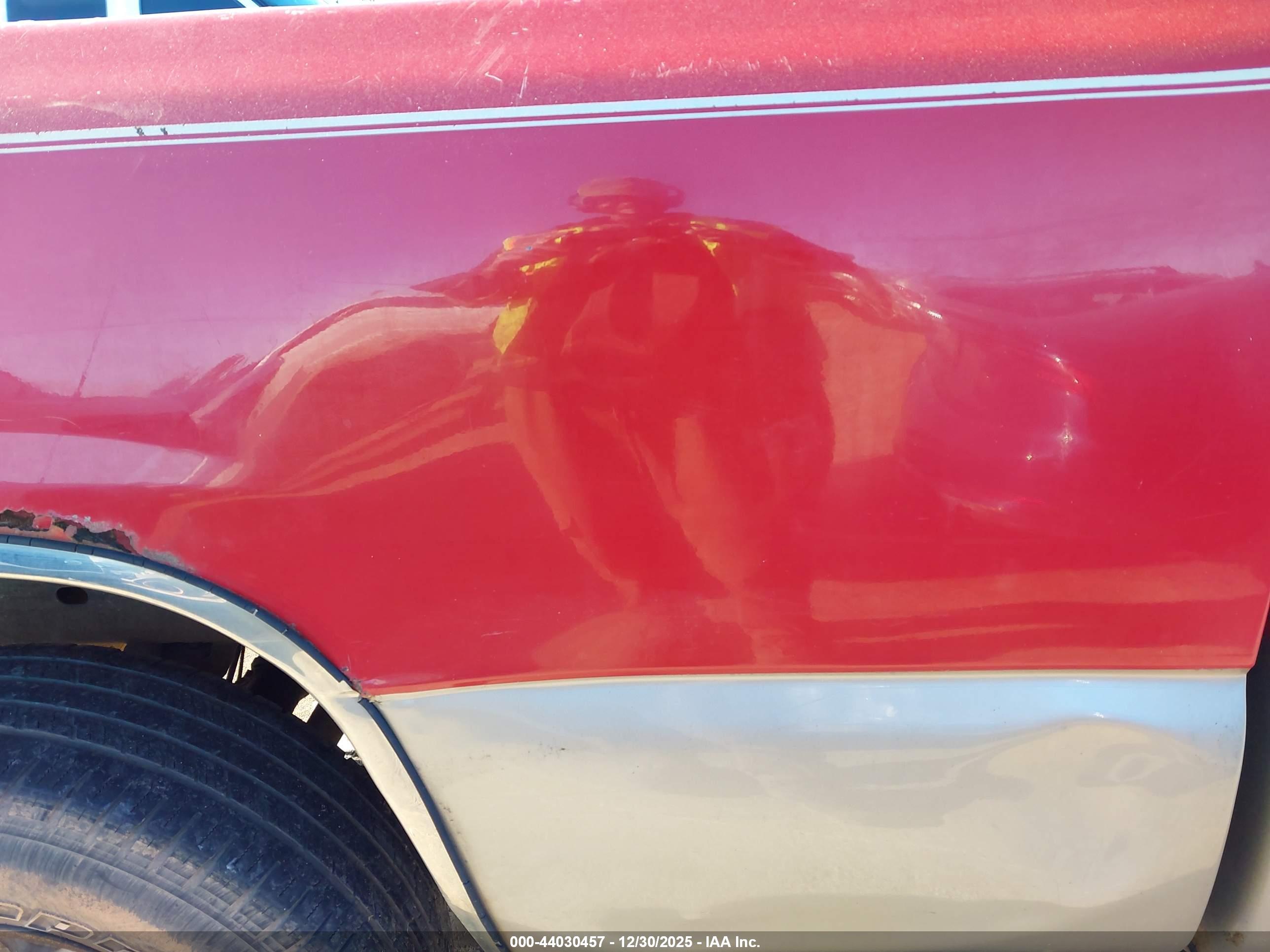 CHEVROLET SILVERADO image 6