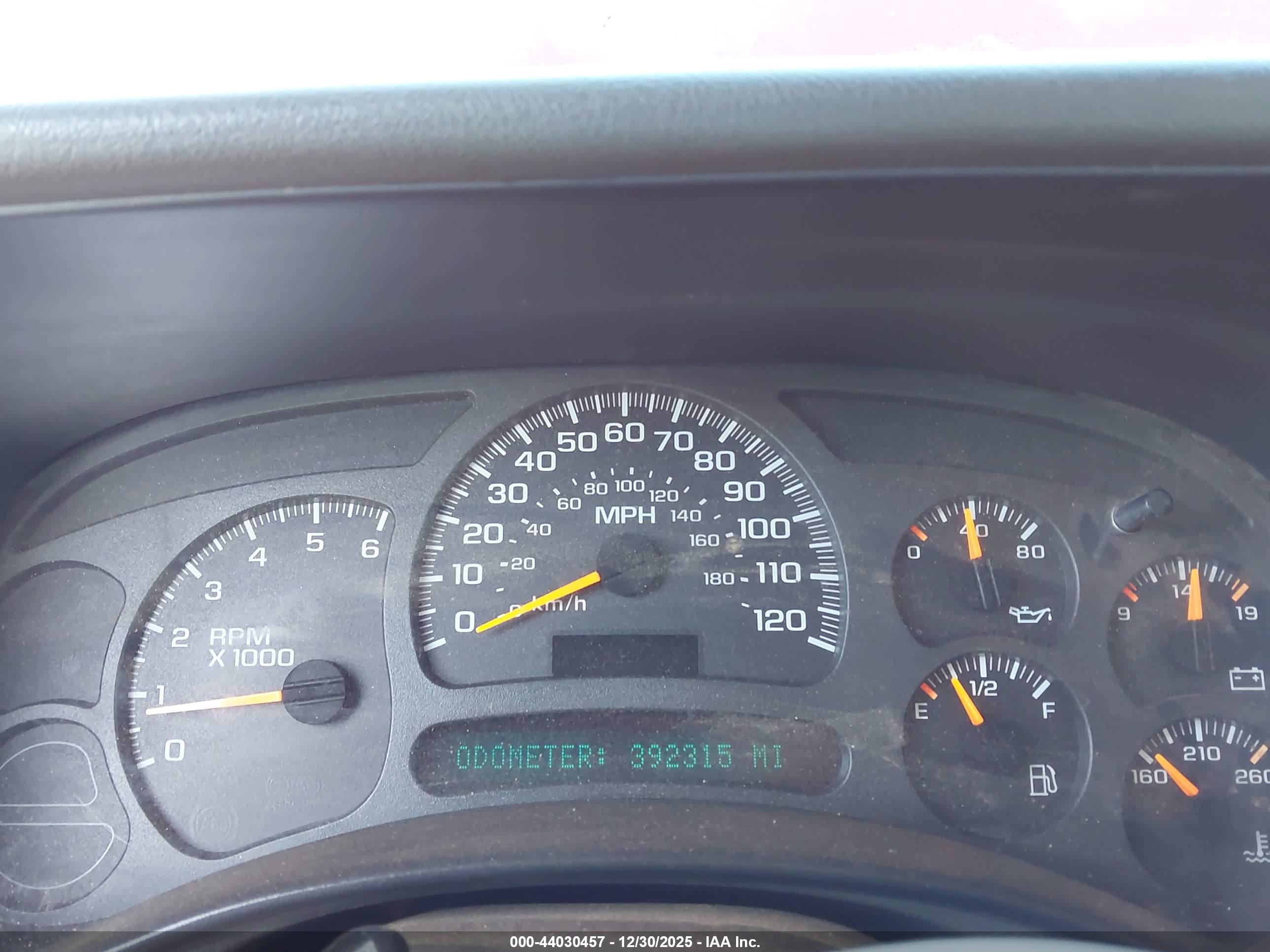 CHEVROLET SILVERADO image 7