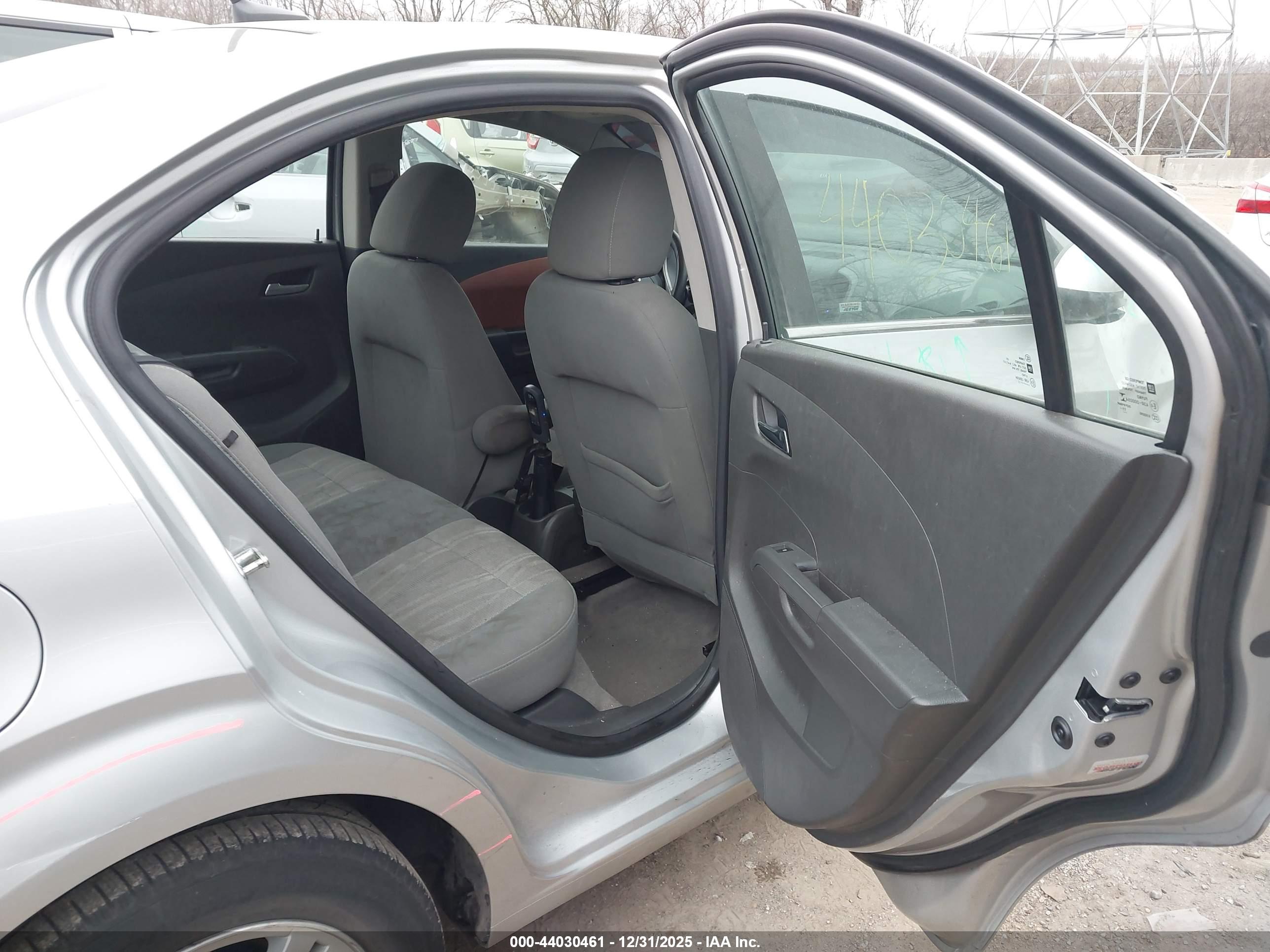 CHEVROLET SONIC image 8