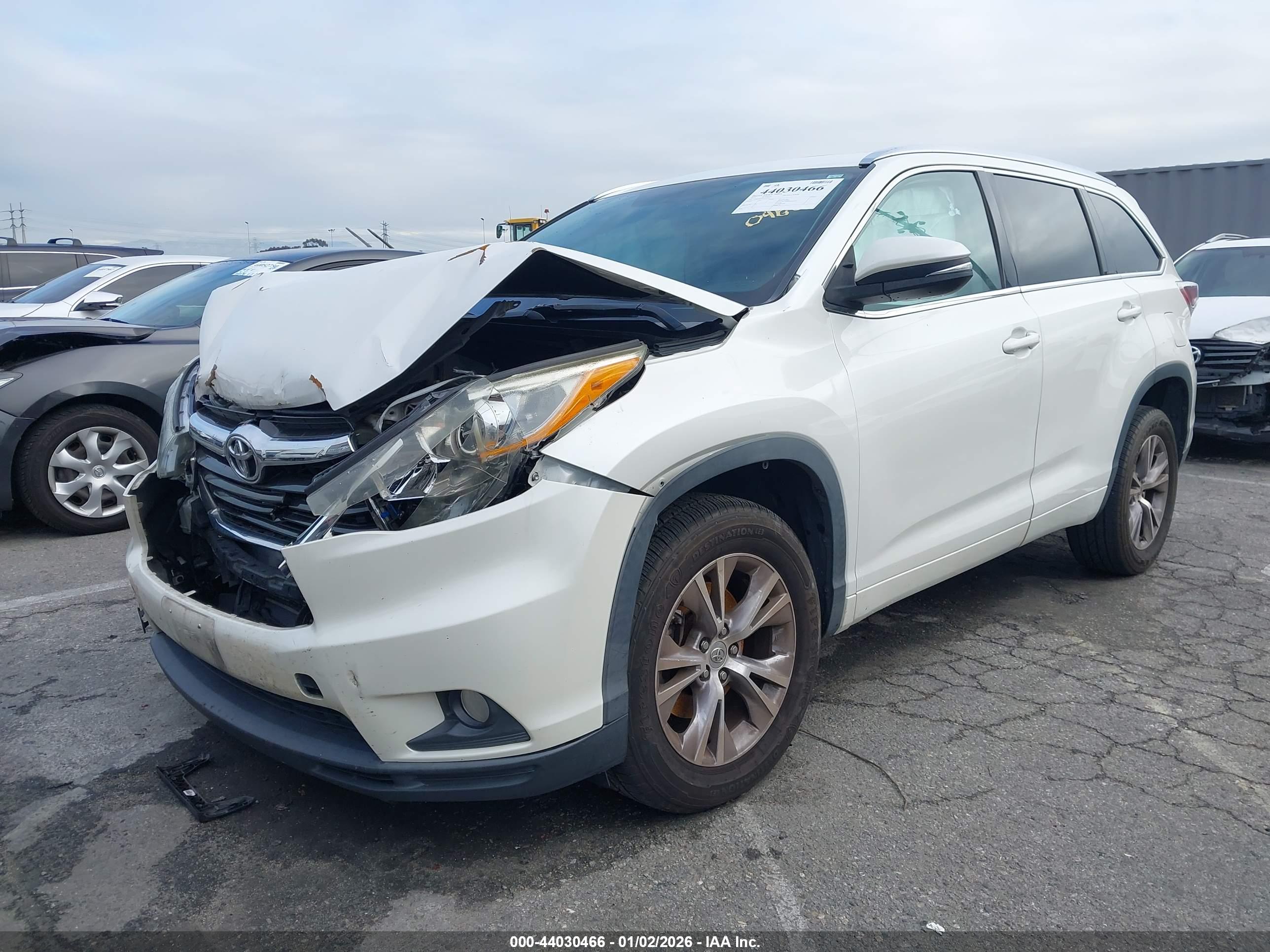 TOYOTA HIGHLANDER image 2