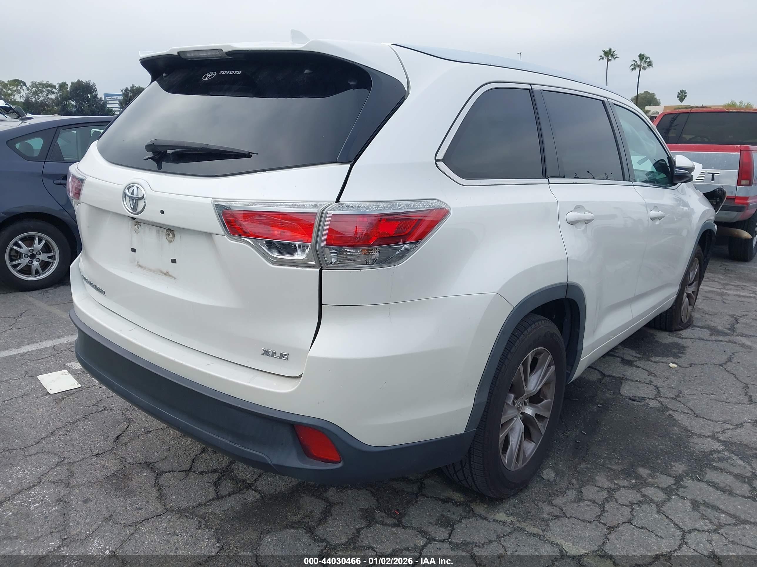 TOYOTA HIGHLANDER image 4