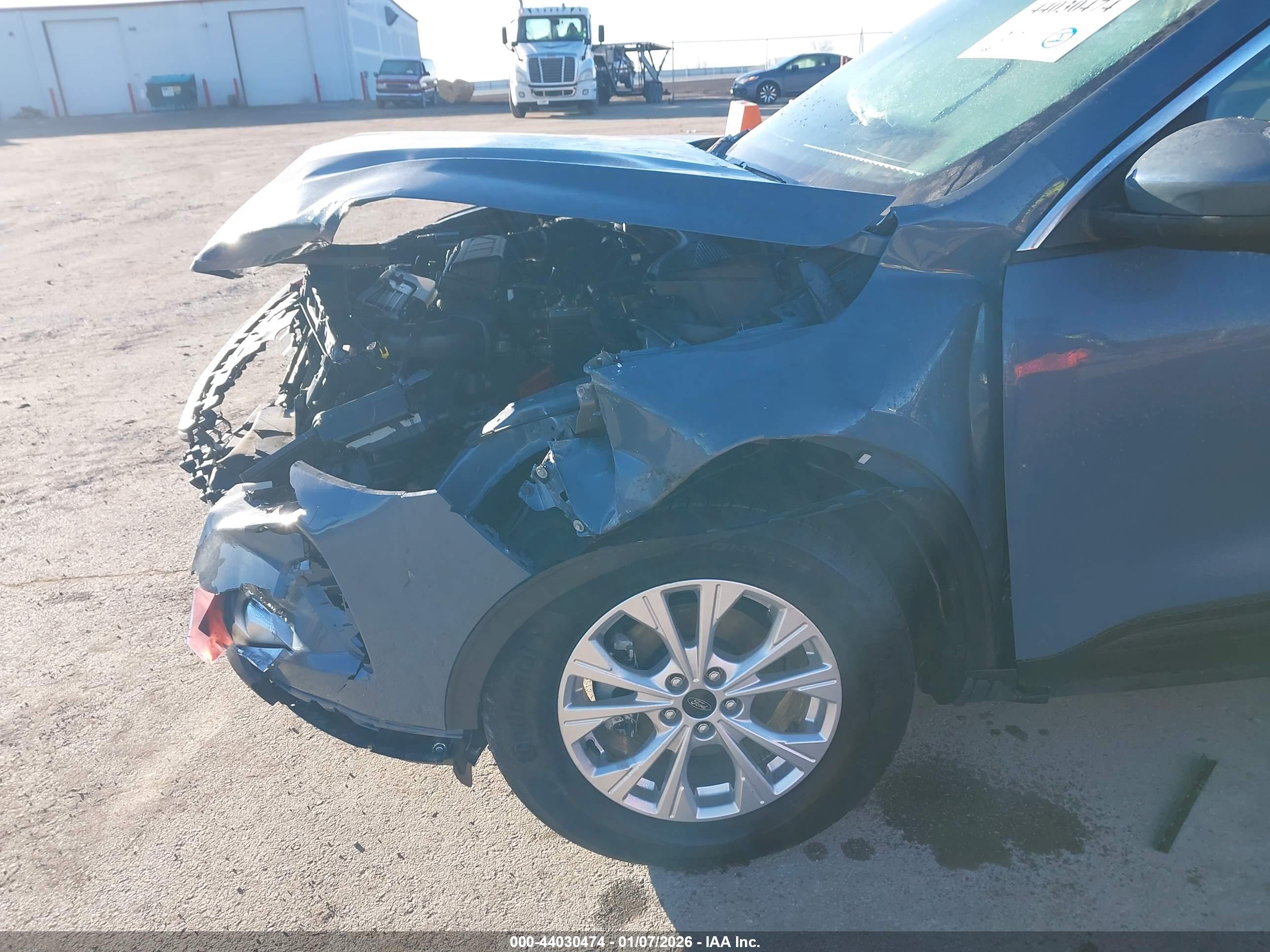 FORD ESCAPE image 6