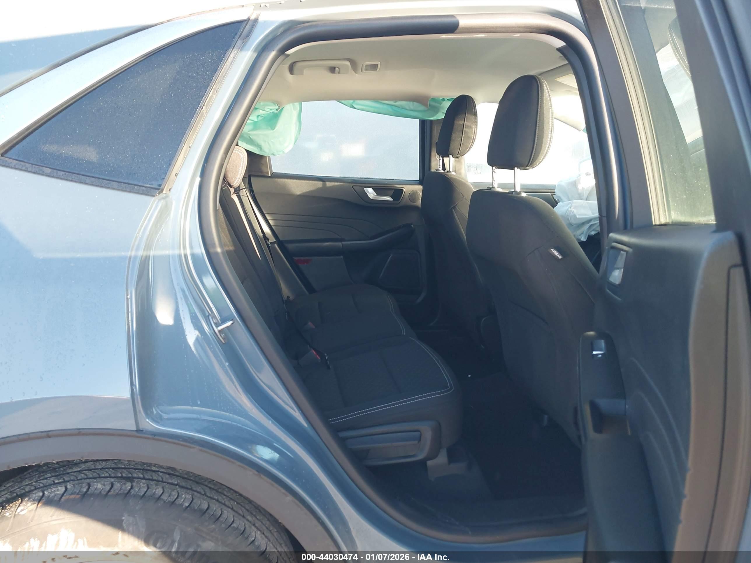 FORD ESCAPE image 8